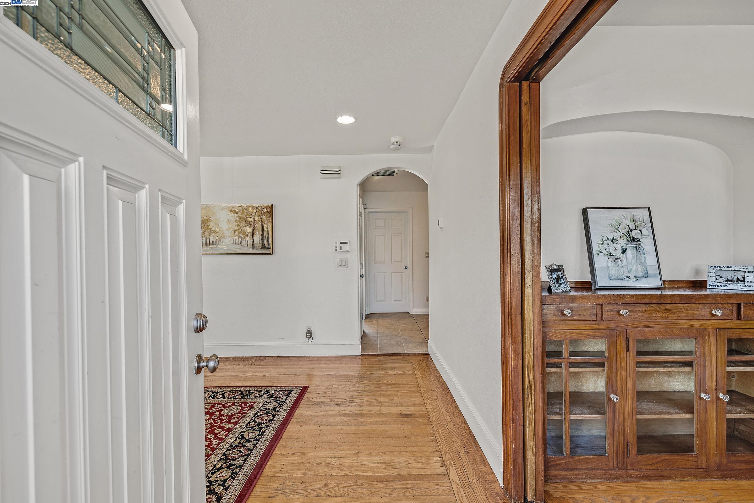 387 Melven Ct