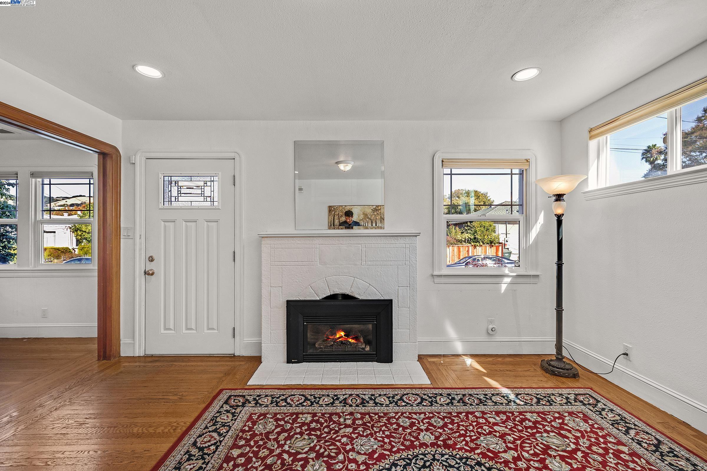 387 Melven Ct