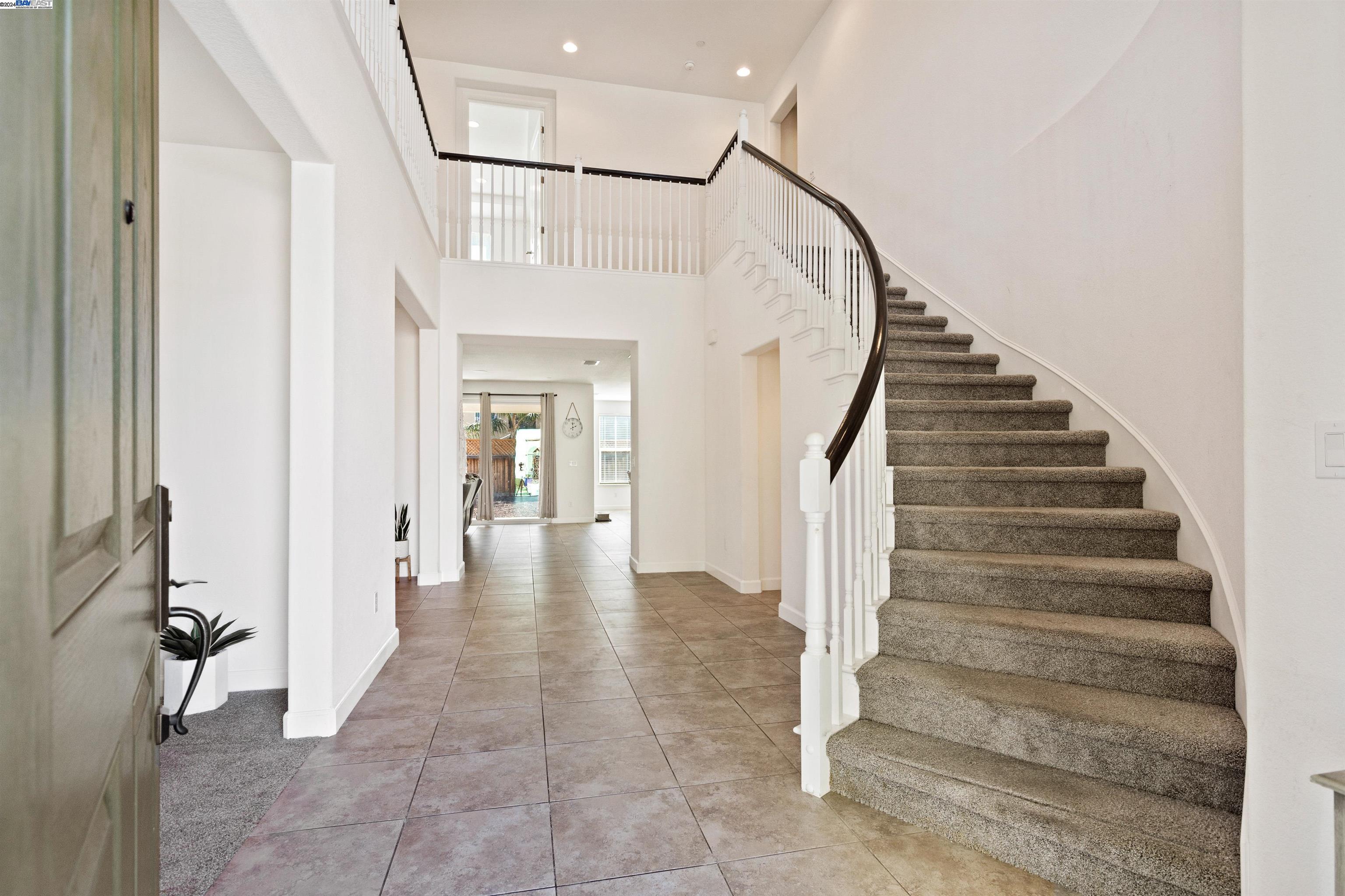426 Bloomfield Ct