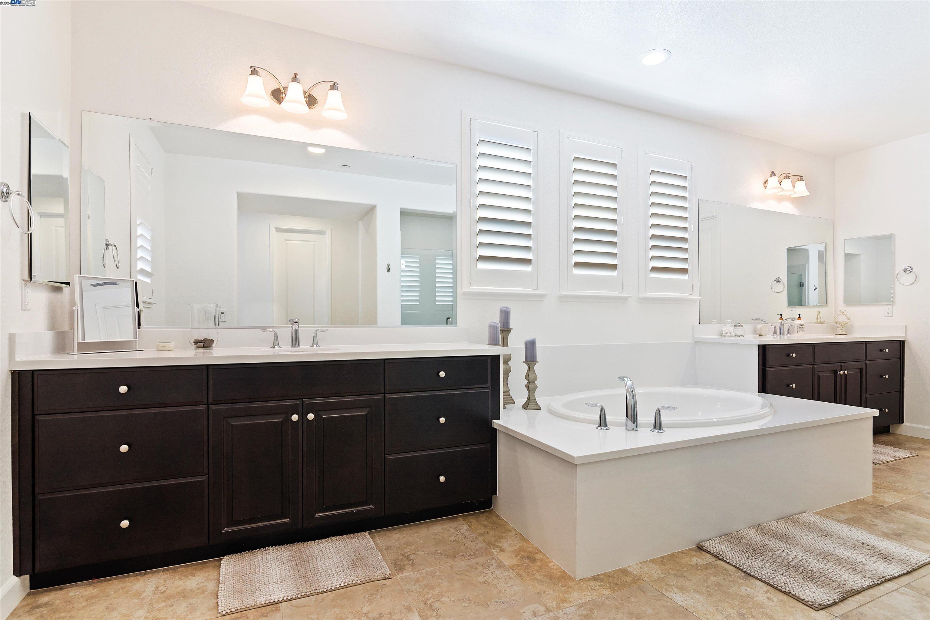 426 Bloomfield Ct
