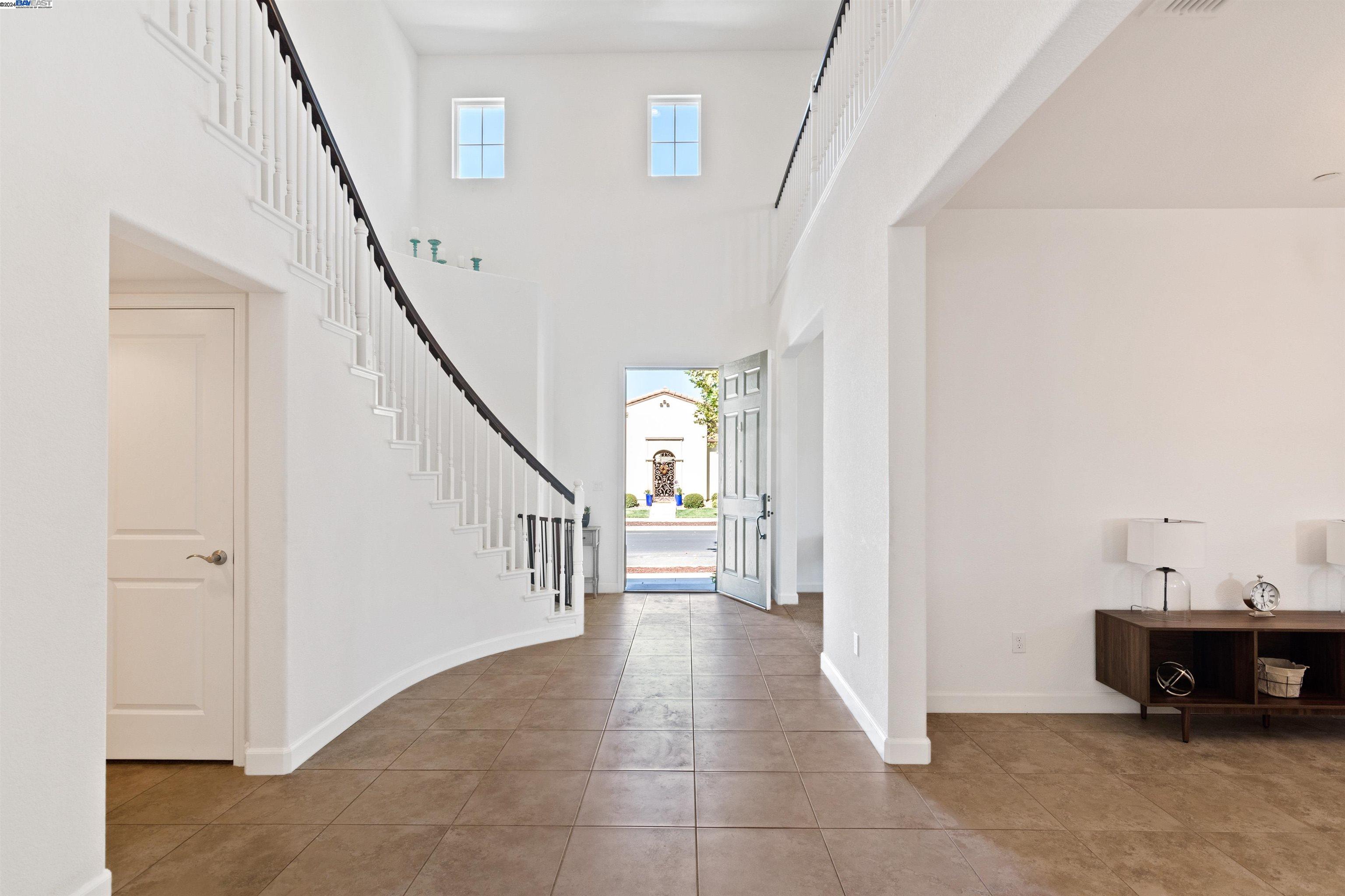 426 Bloomfield Ct