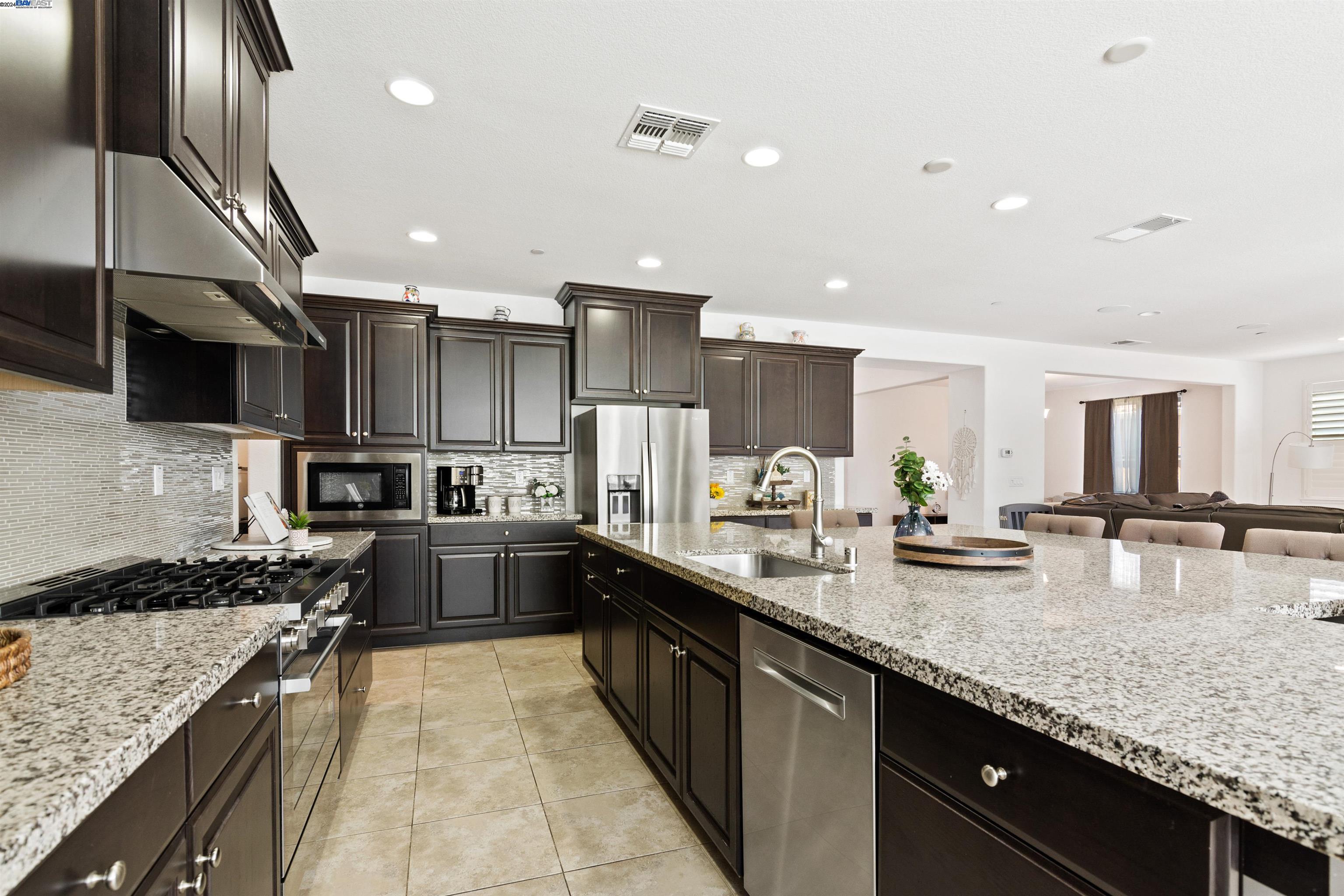 426 Bloomfield Ct