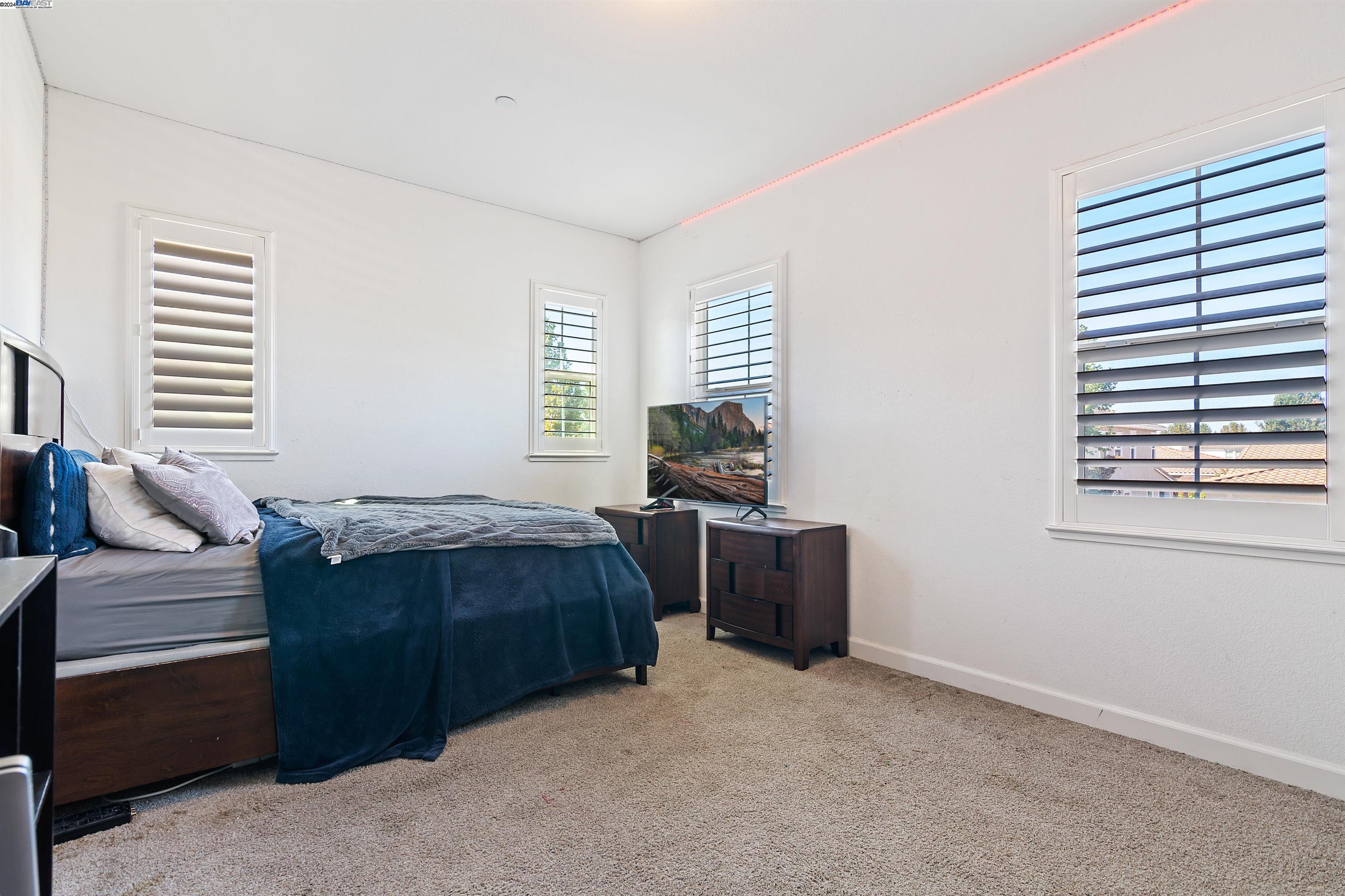 426 Bloomfield Ct