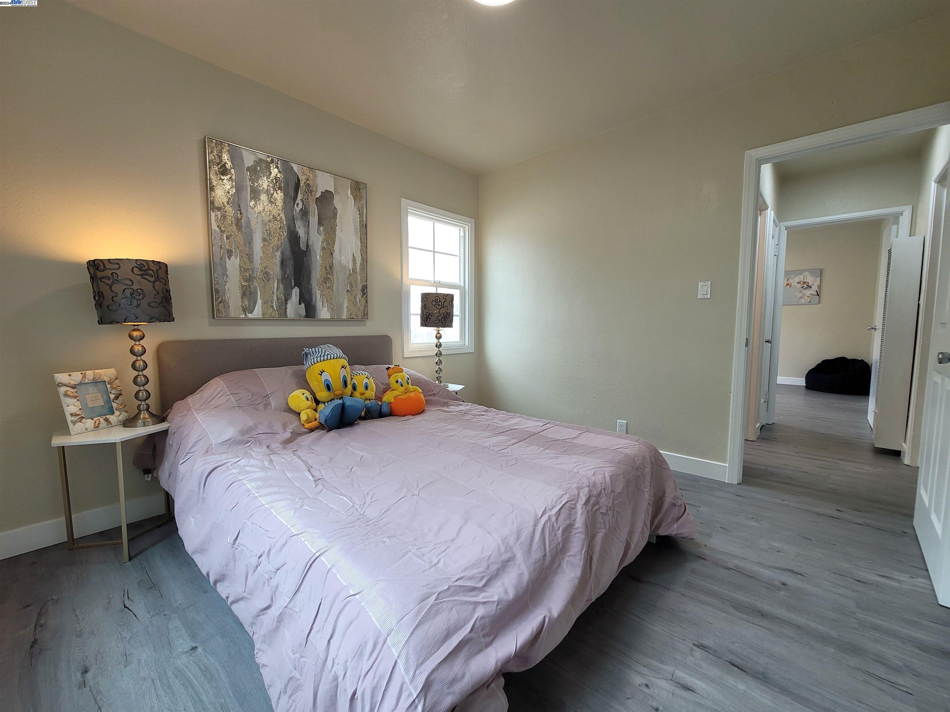 2500-2502 77Th Ave