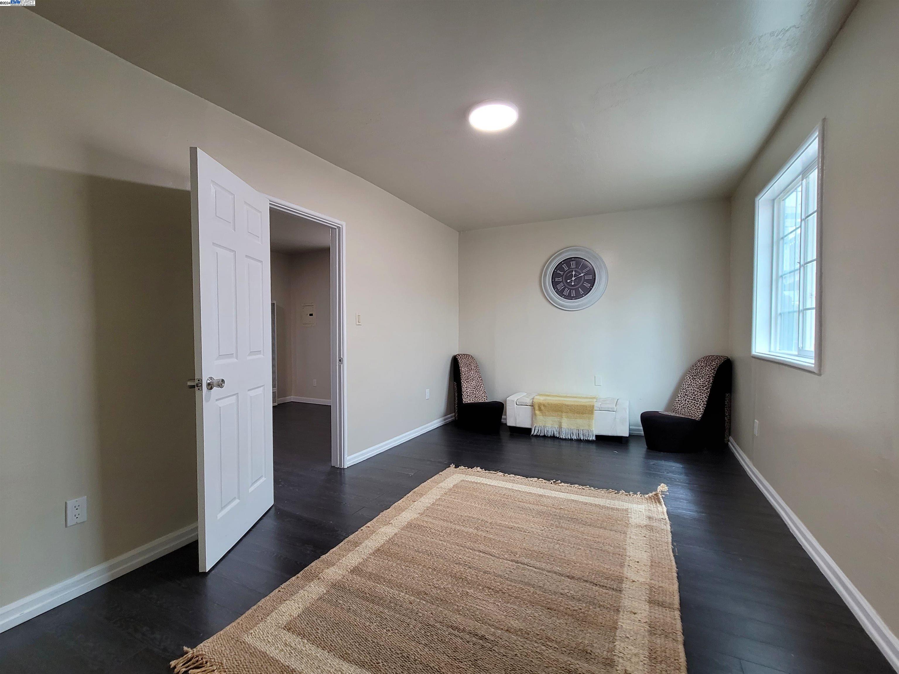2500-2502 77Th Ave
