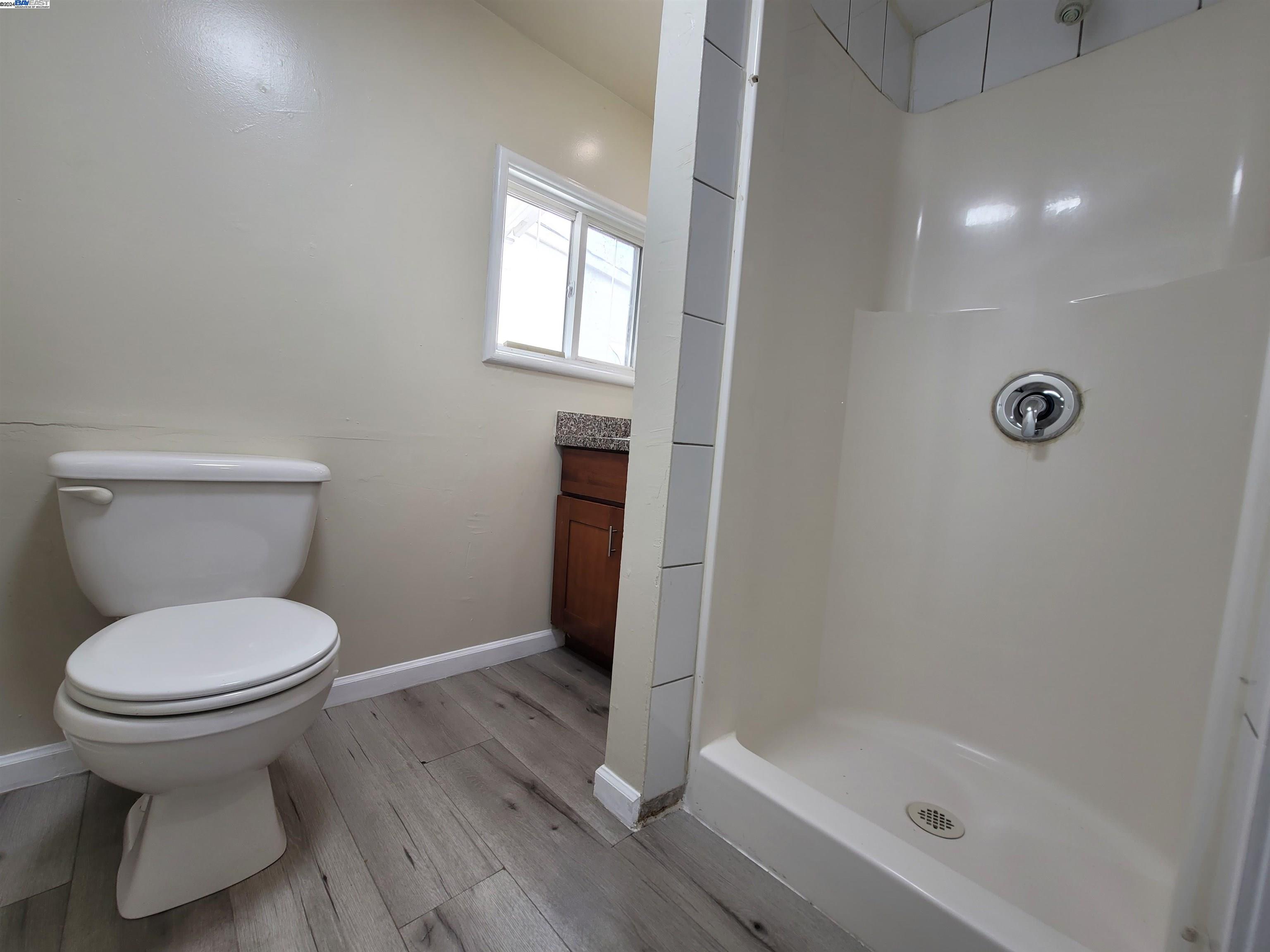 2500-2502 77Th Ave