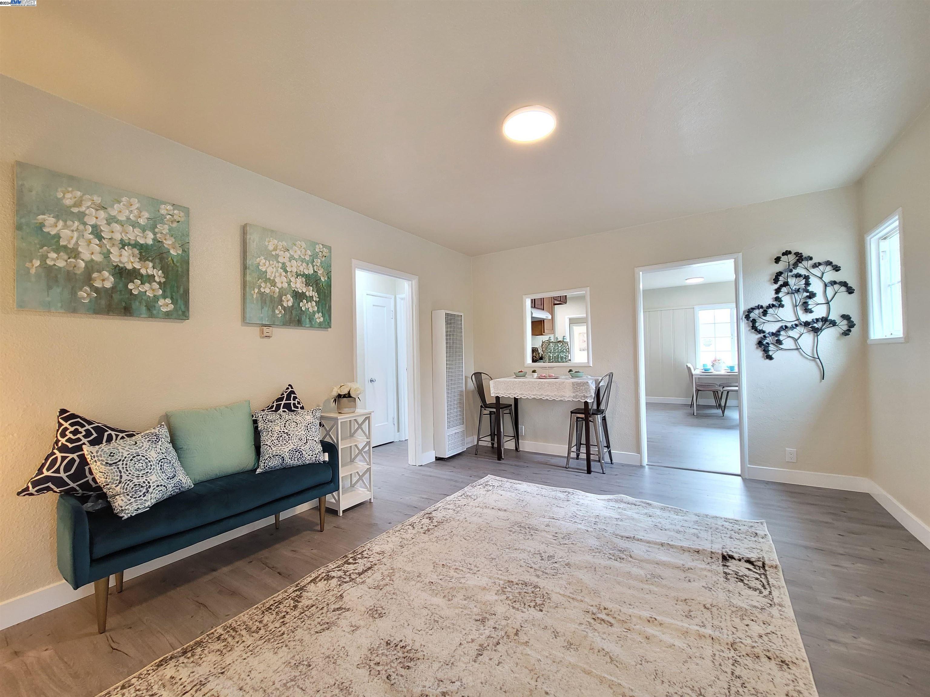 2500-2502 77Th Ave