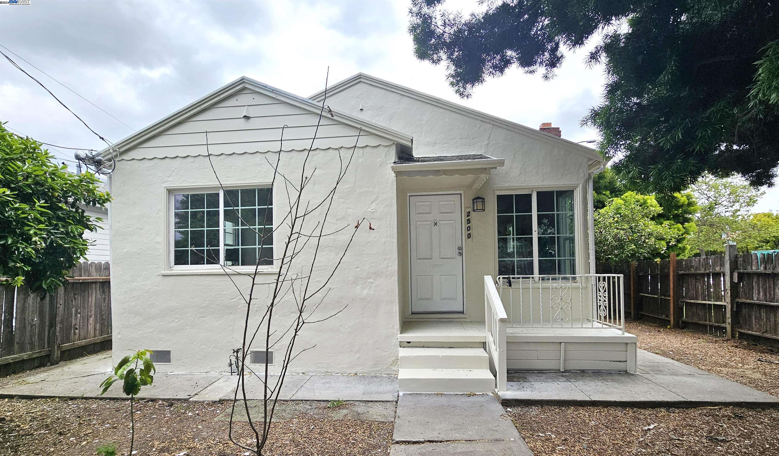 2500-2502 77Th Ave