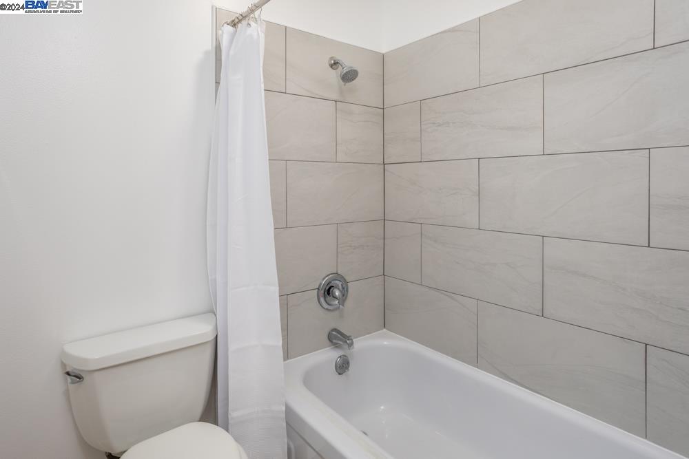 370 N Civic Dr # 411
