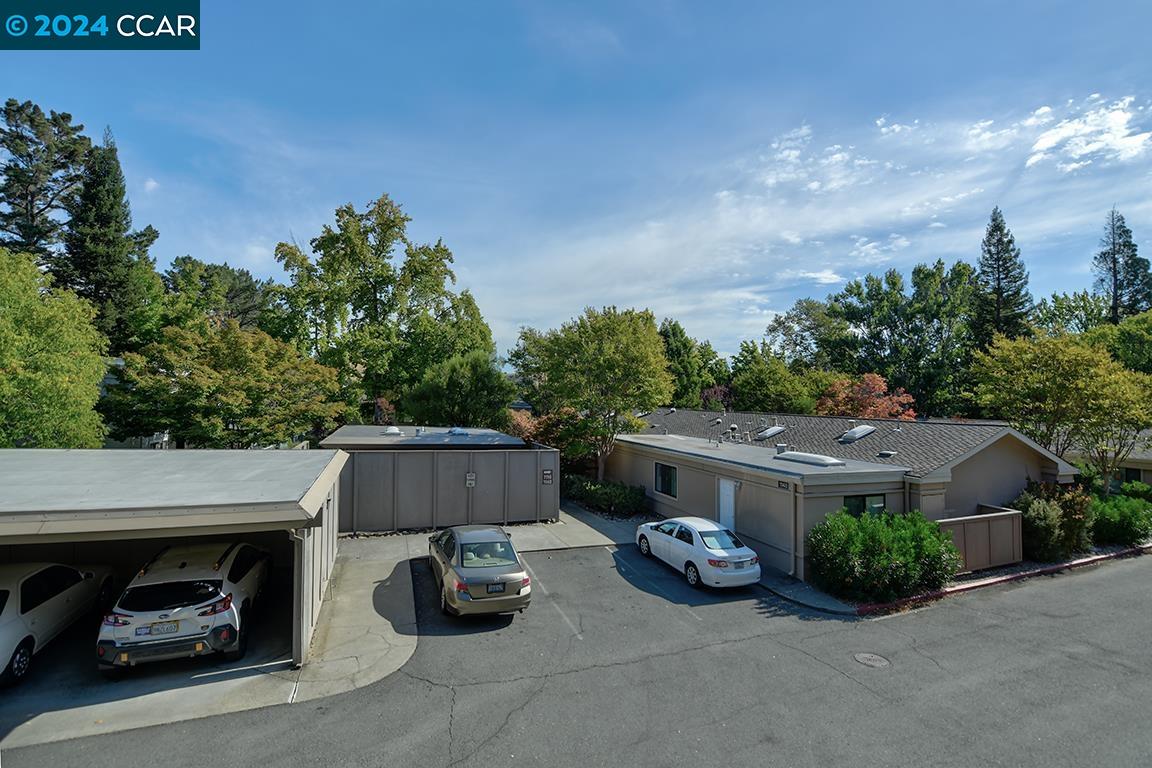 1216 Fairlawn Ct # 4