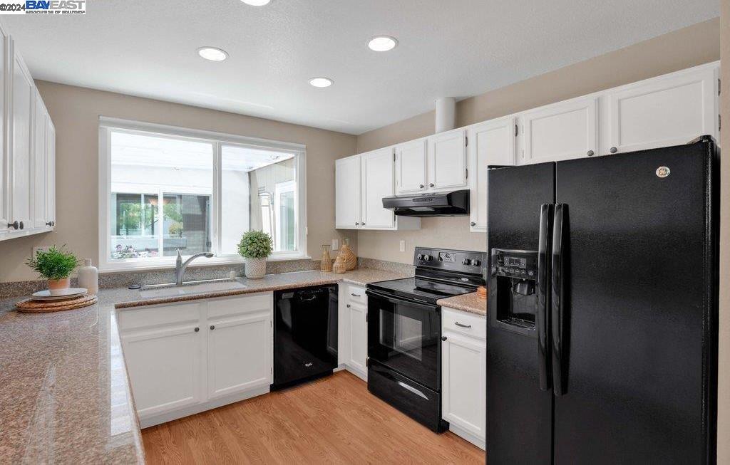 201 Tangerine Ct