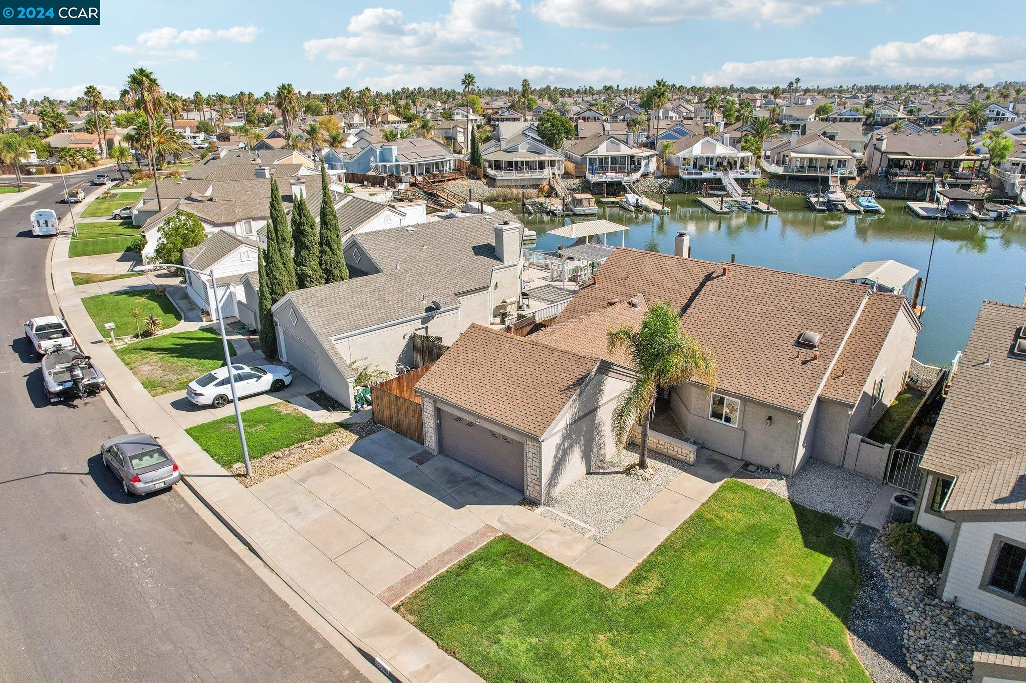 2360 Sand Point Ct