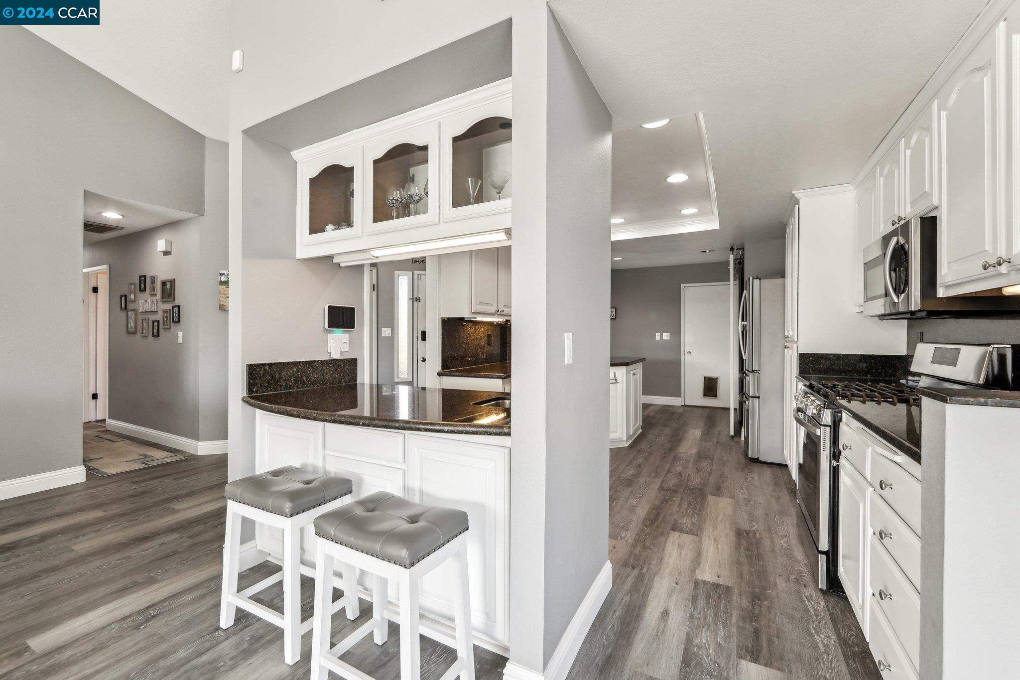 2360 Sand Point Ct