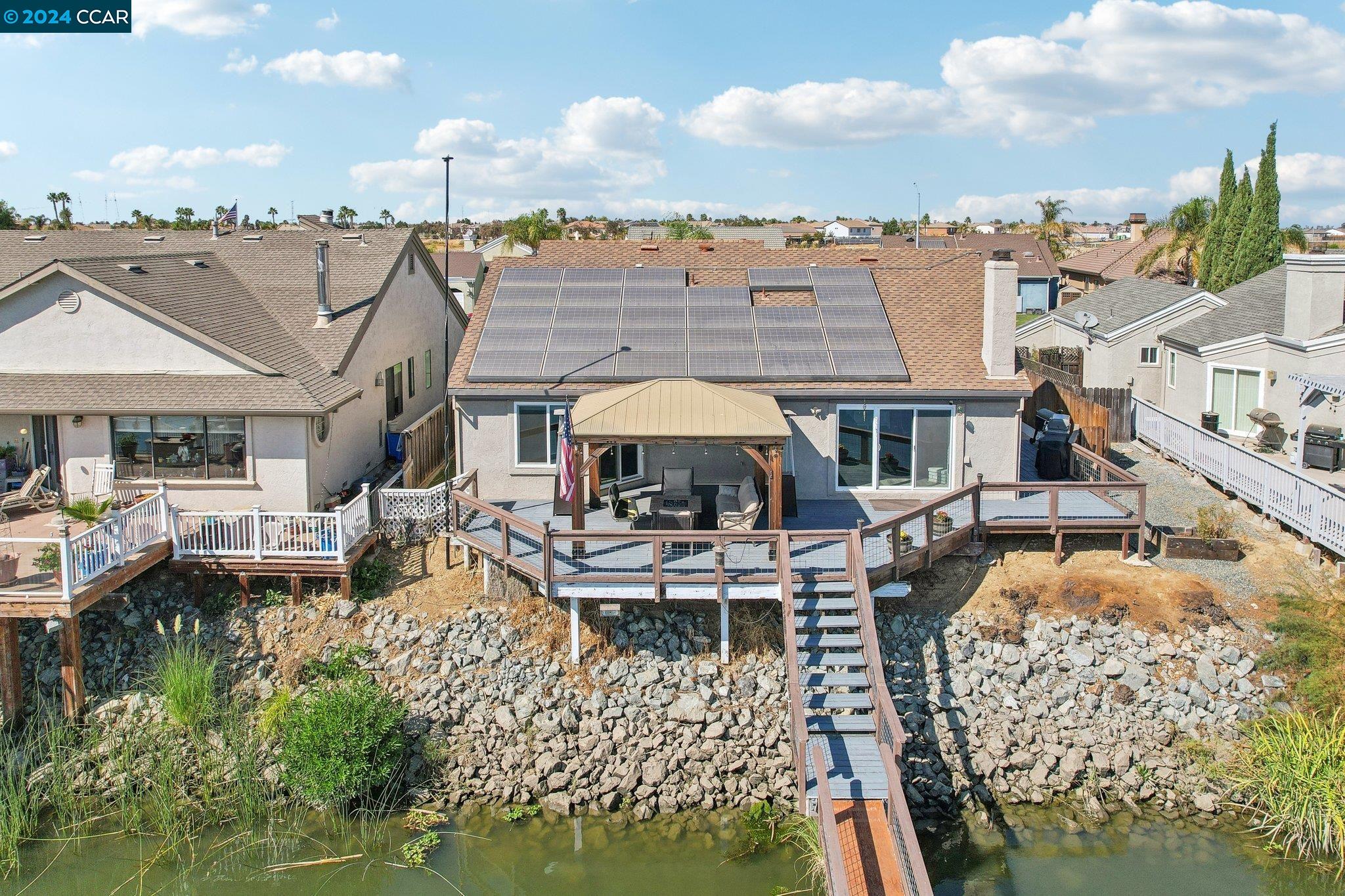 2360 Sand Point Ct
