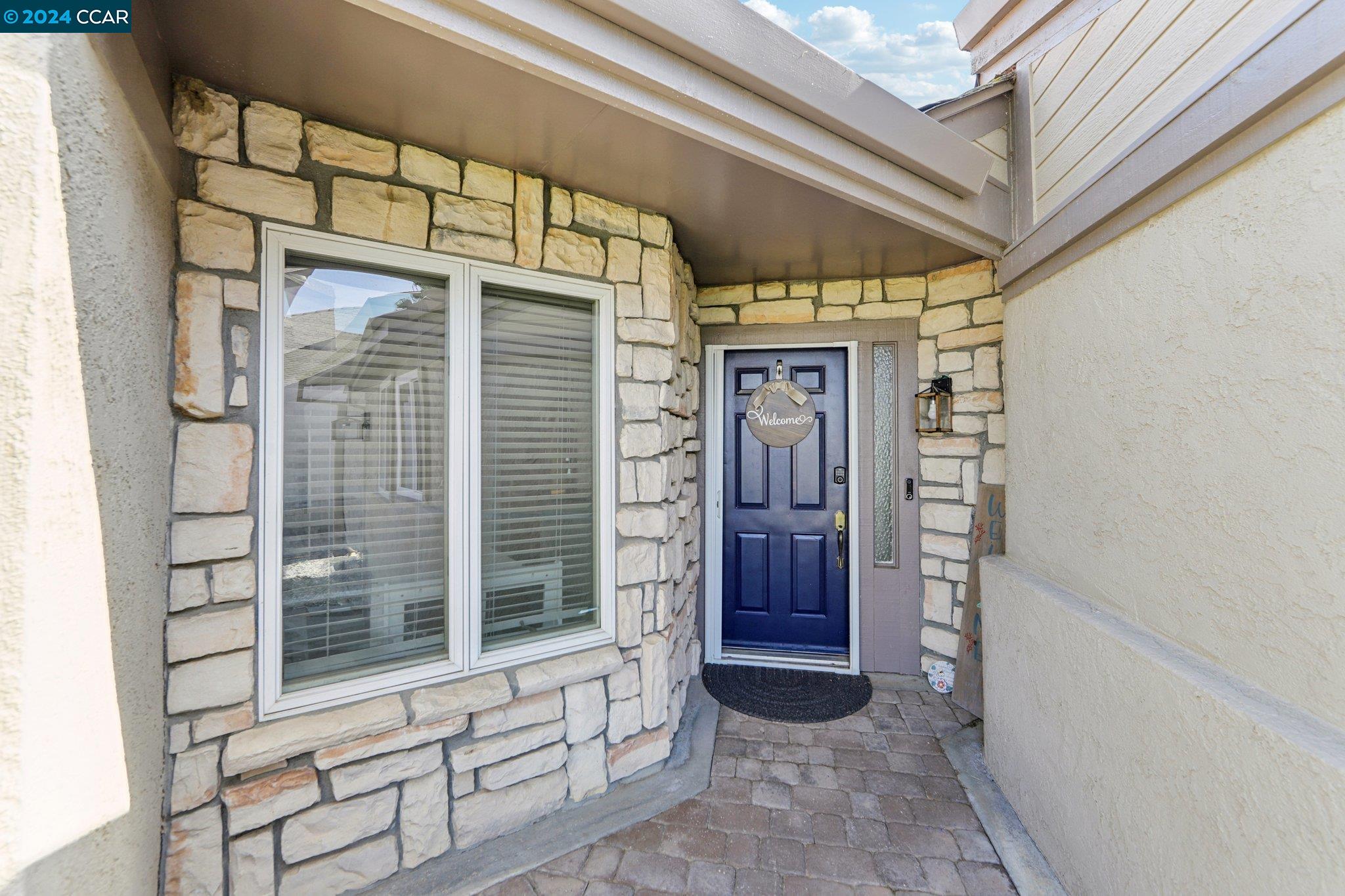 2360 Sand Point Ct