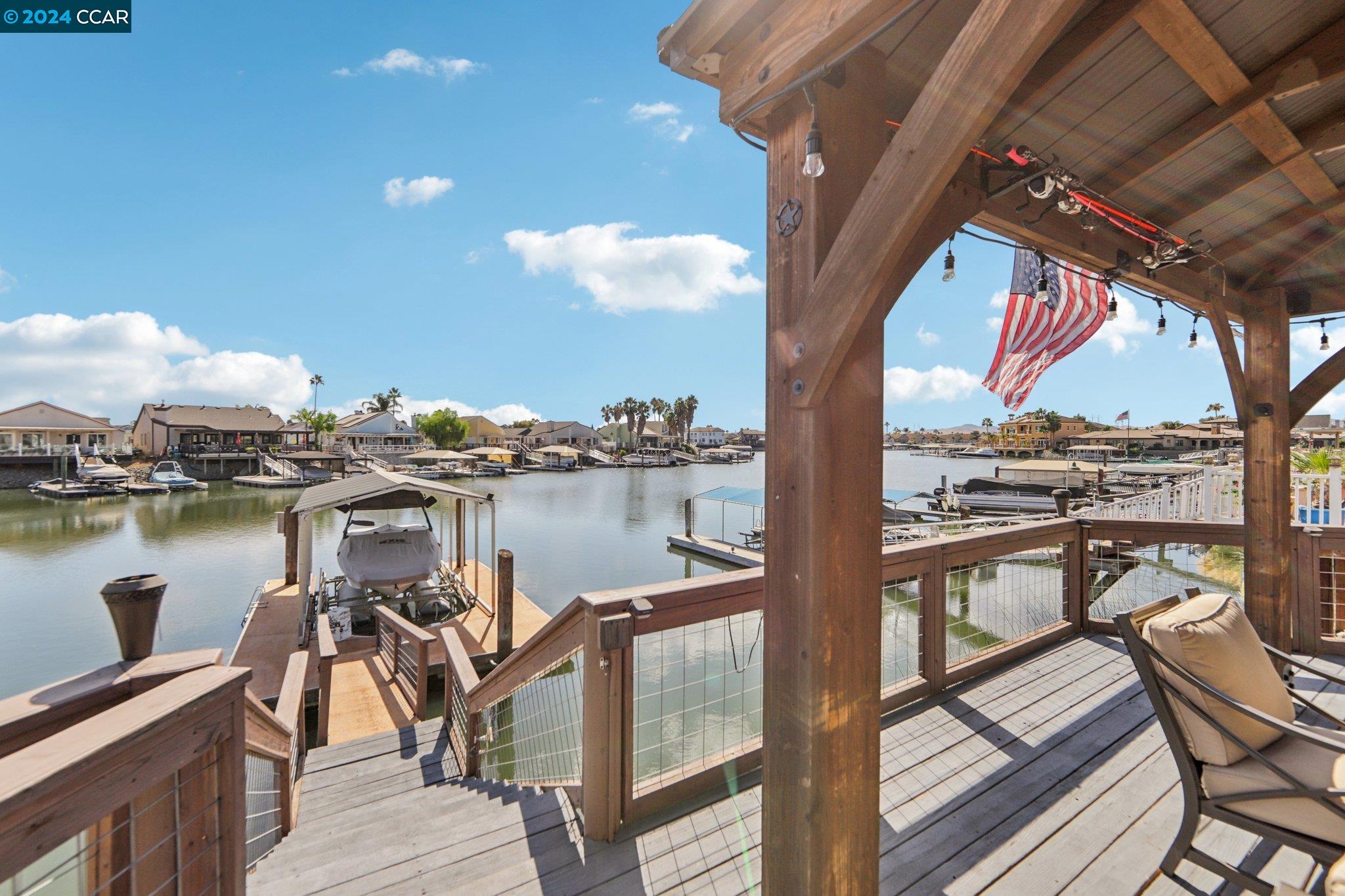 2360 Sand Point Ct