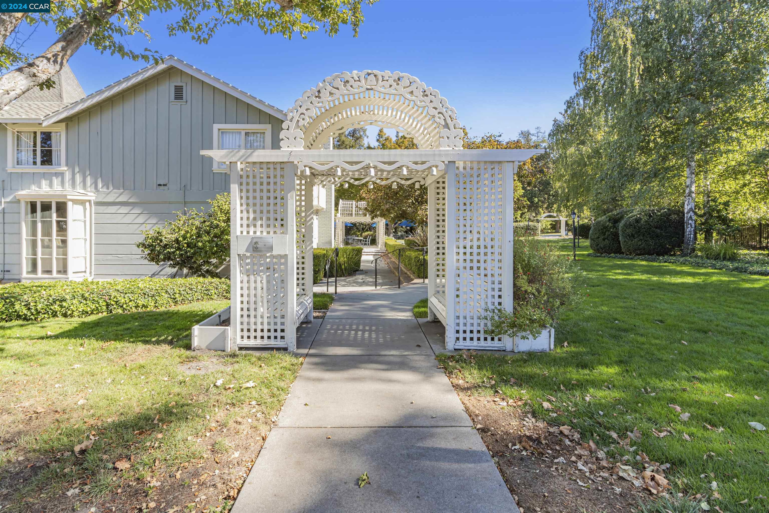 1112 Rockledge Ln # 7