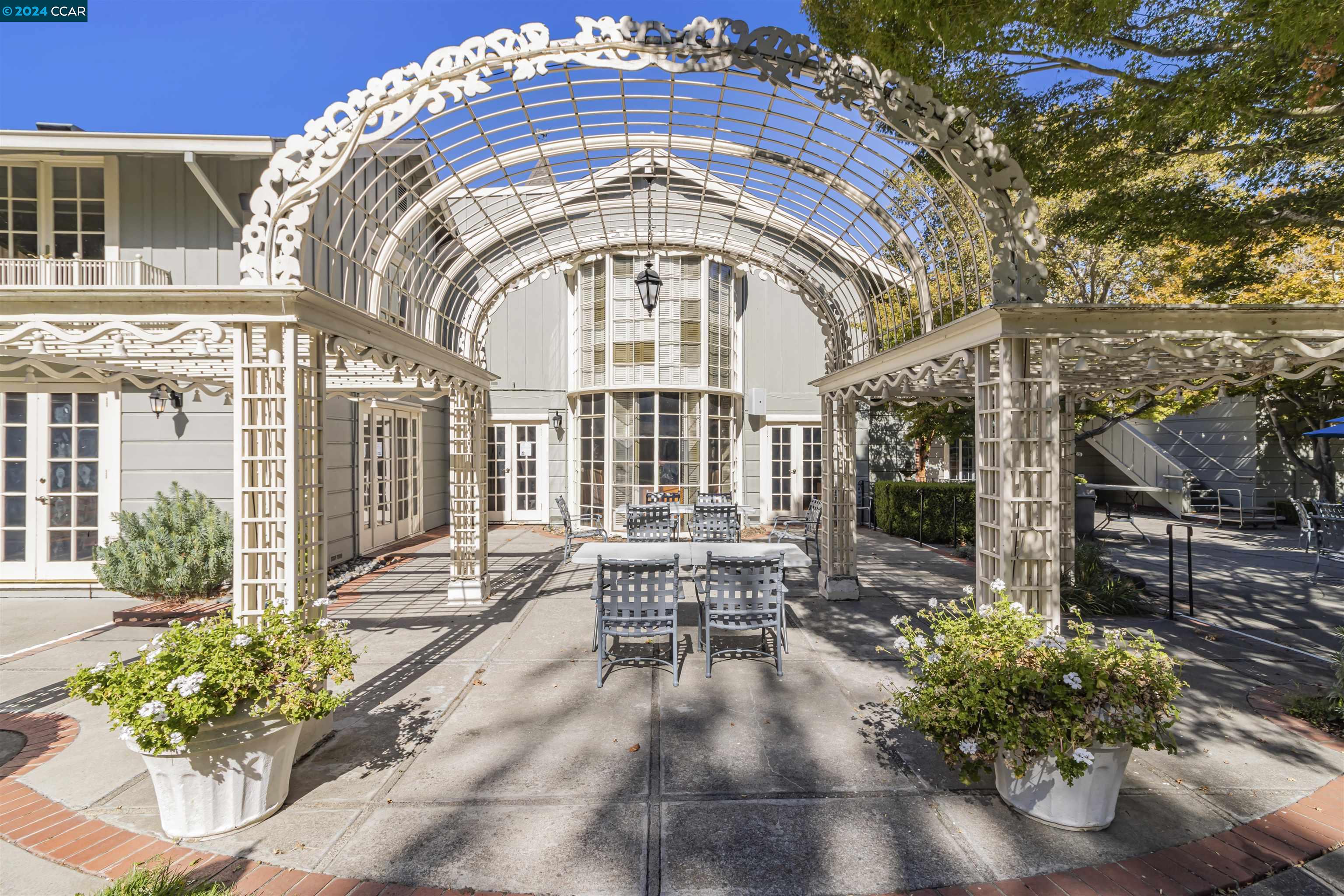 1112 Rockledge Ln # 7