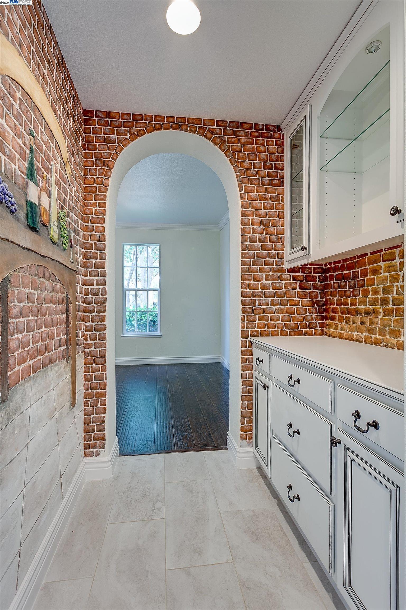 2735 REDBRIDGE ROAD