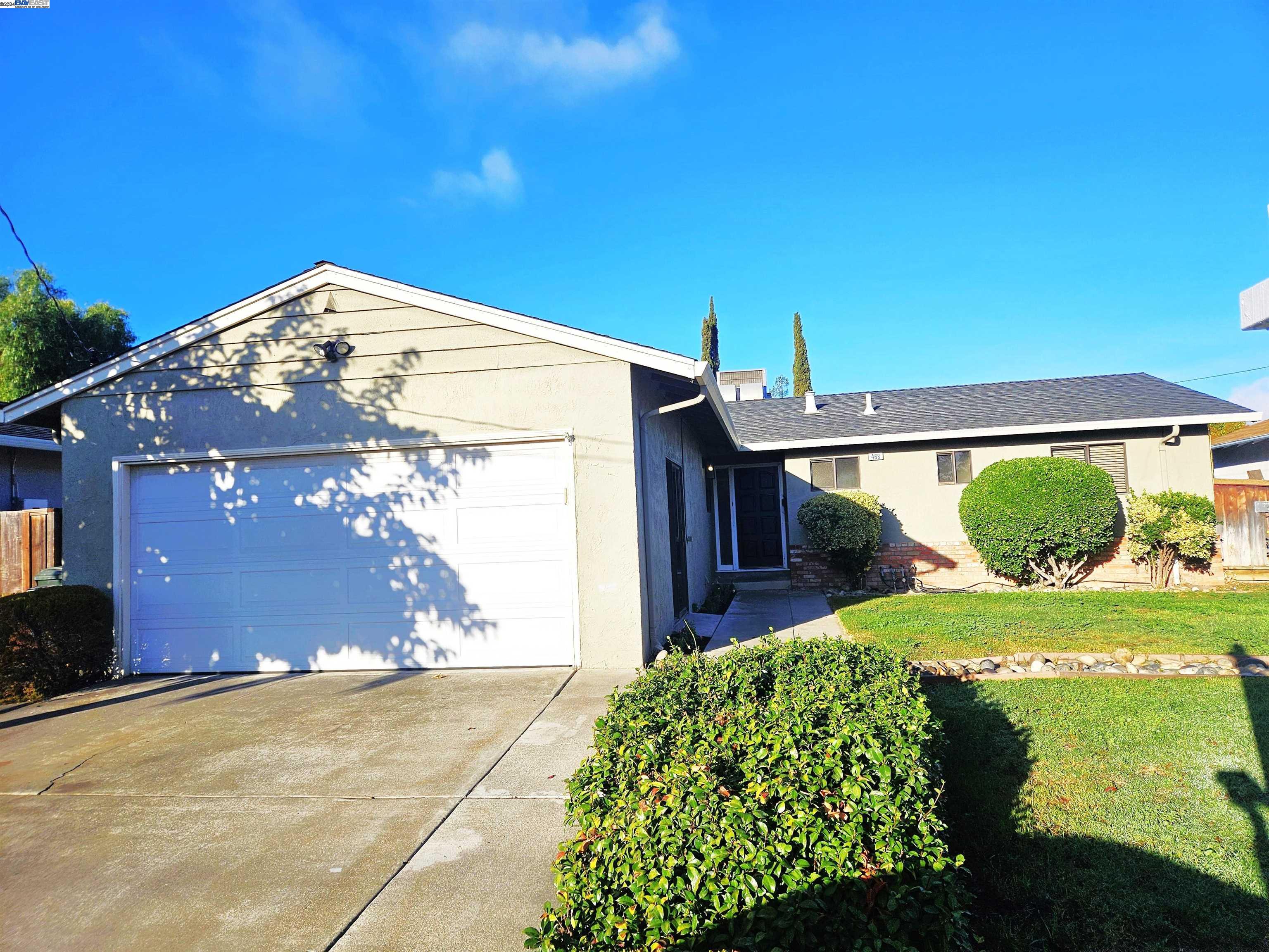 468 Meadowlark St