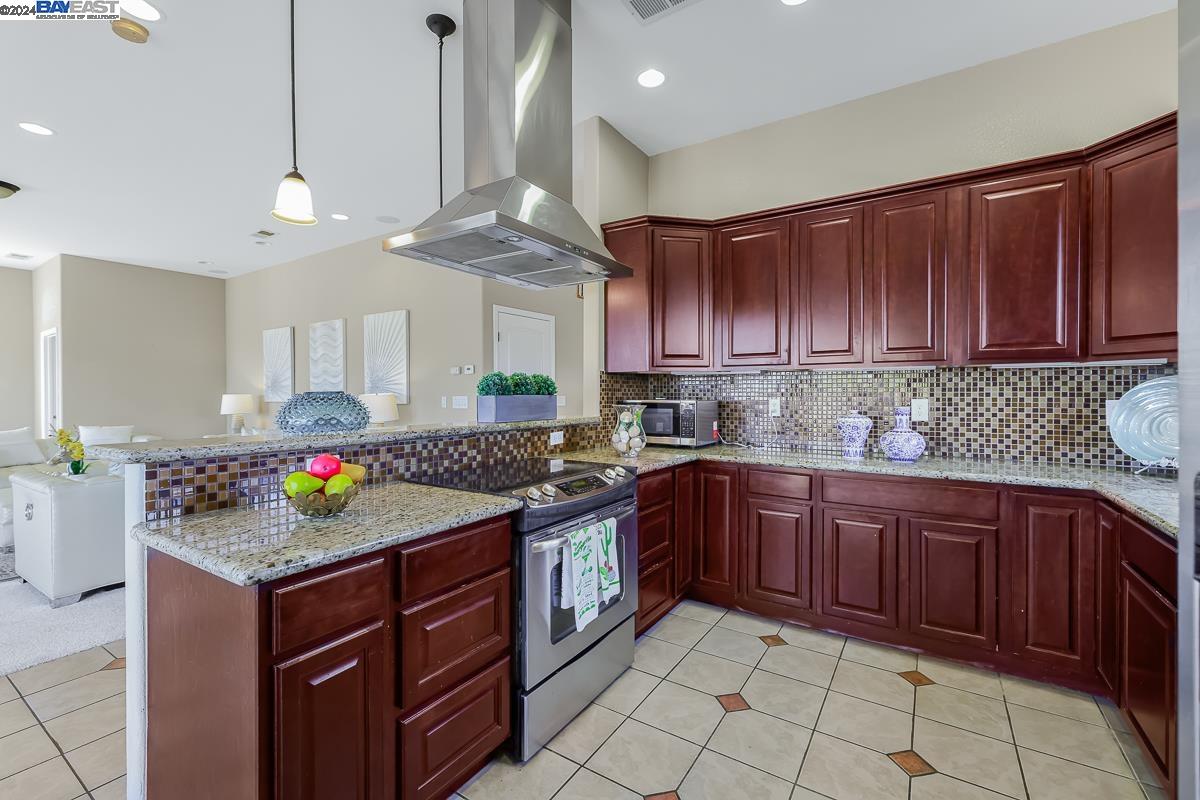 5223 Steven S Stroud Dr