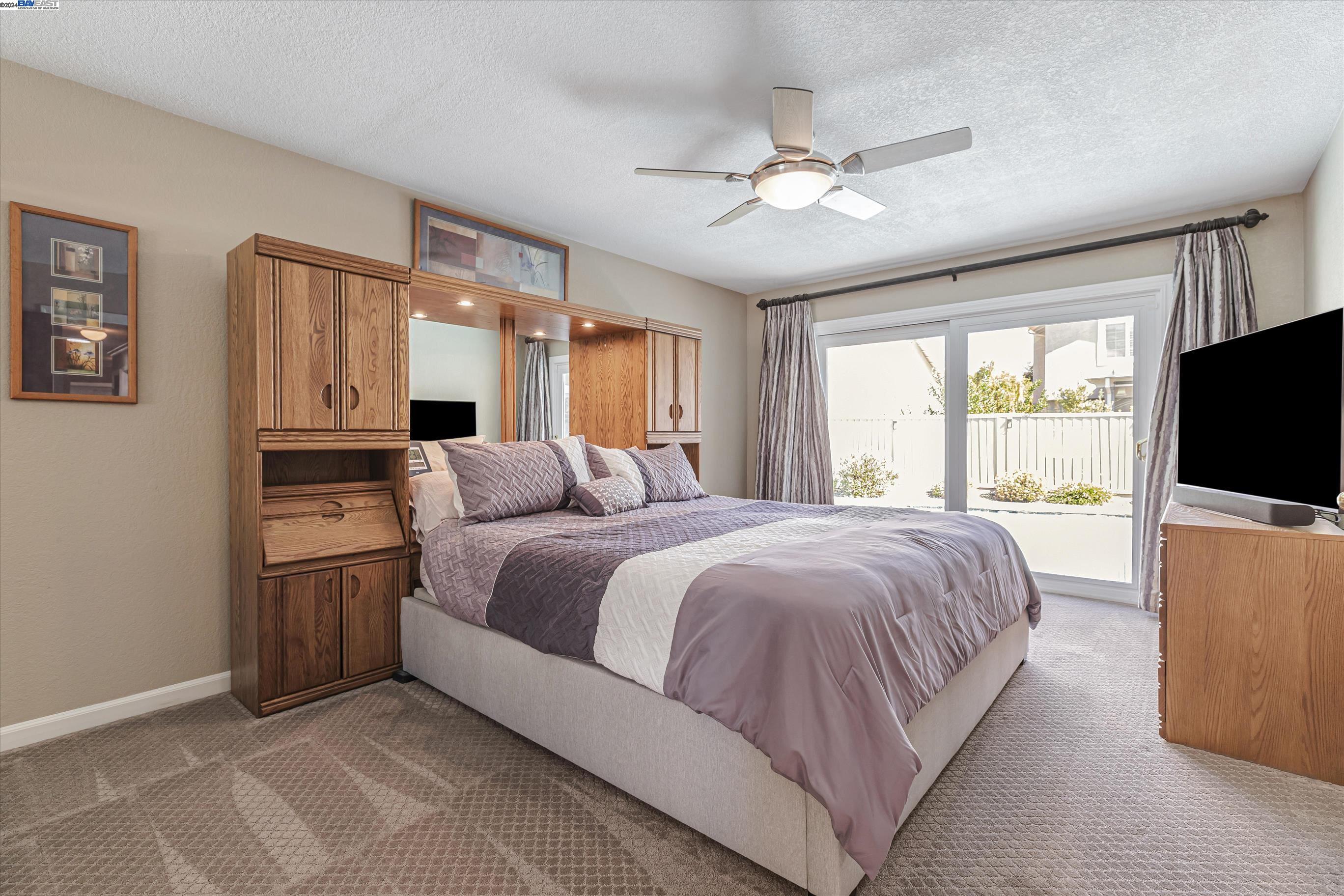6231 Paseo Santa Cruz