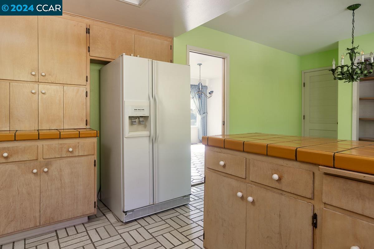 420 Belfair Pl