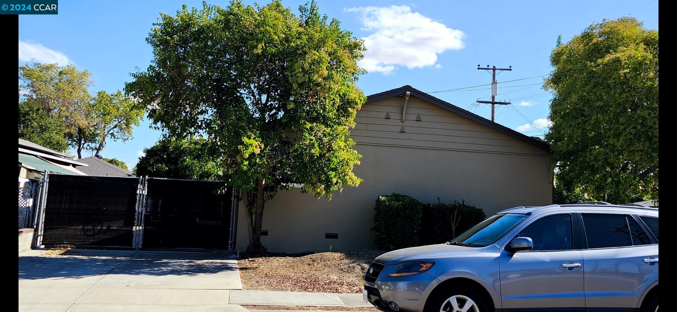205 El Camino Dr, Pittsburg 94565