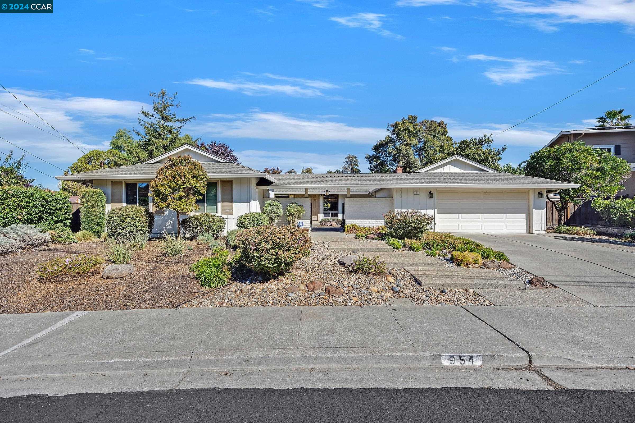 954 Springfield Dr