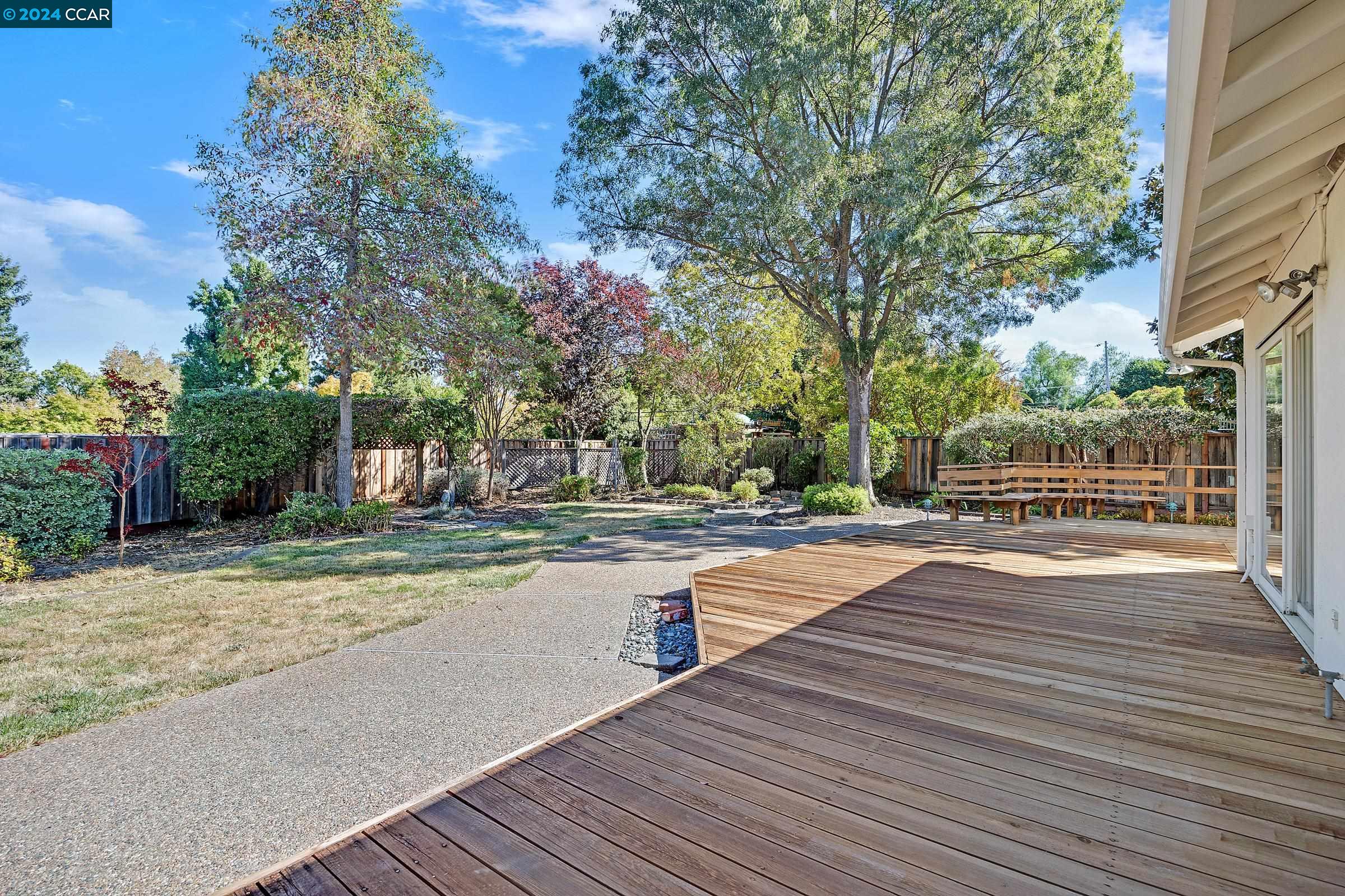 954 Springfield Dr