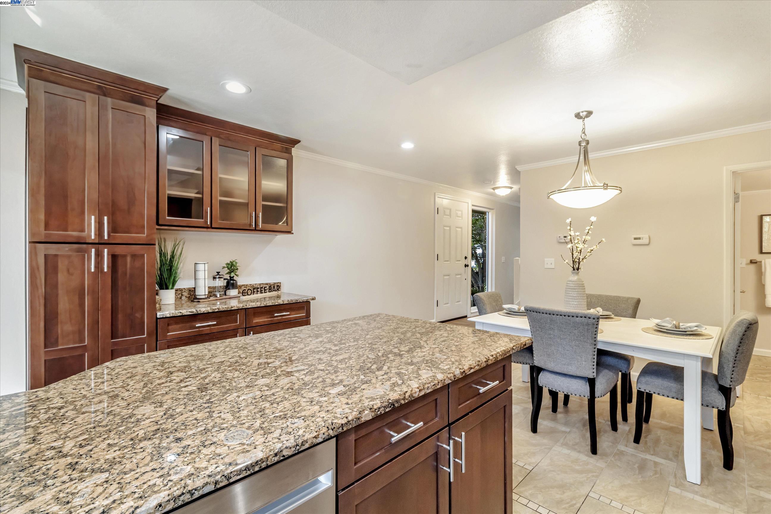 1670 San Luis Rd # 23