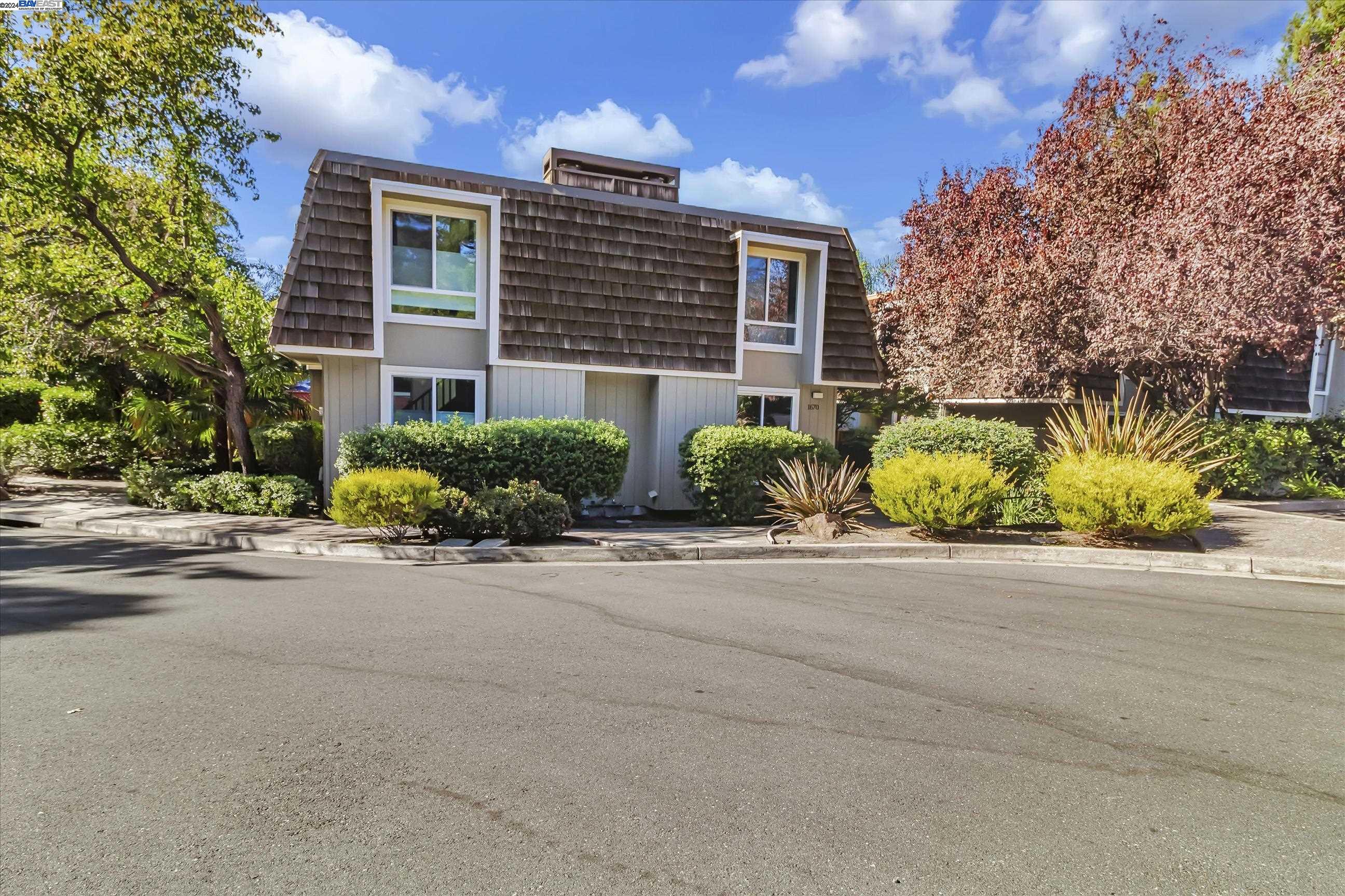 1670 San Luis Rd # 23