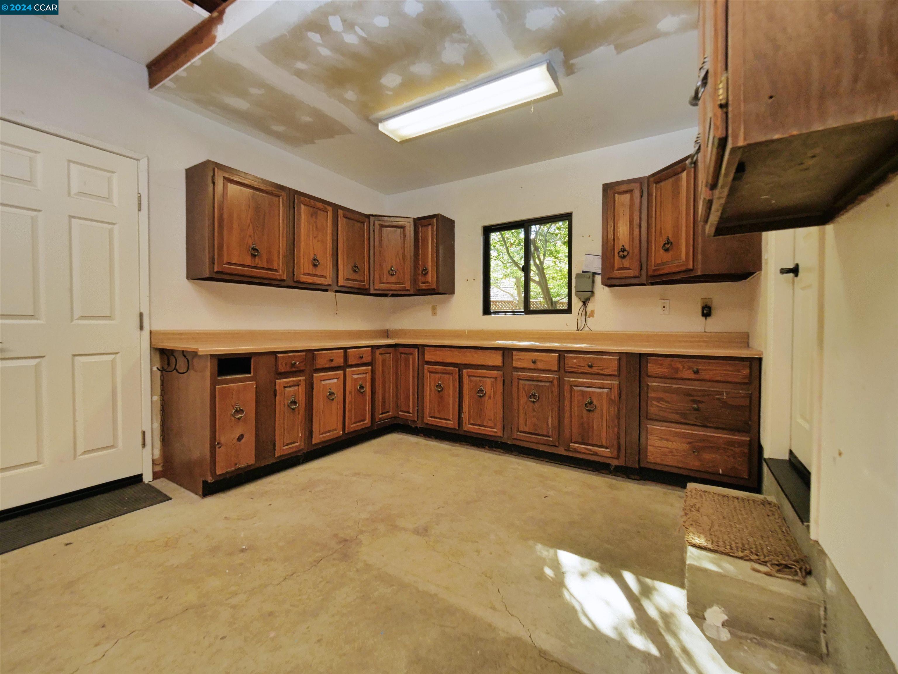 2155 Pleasant Hill Road