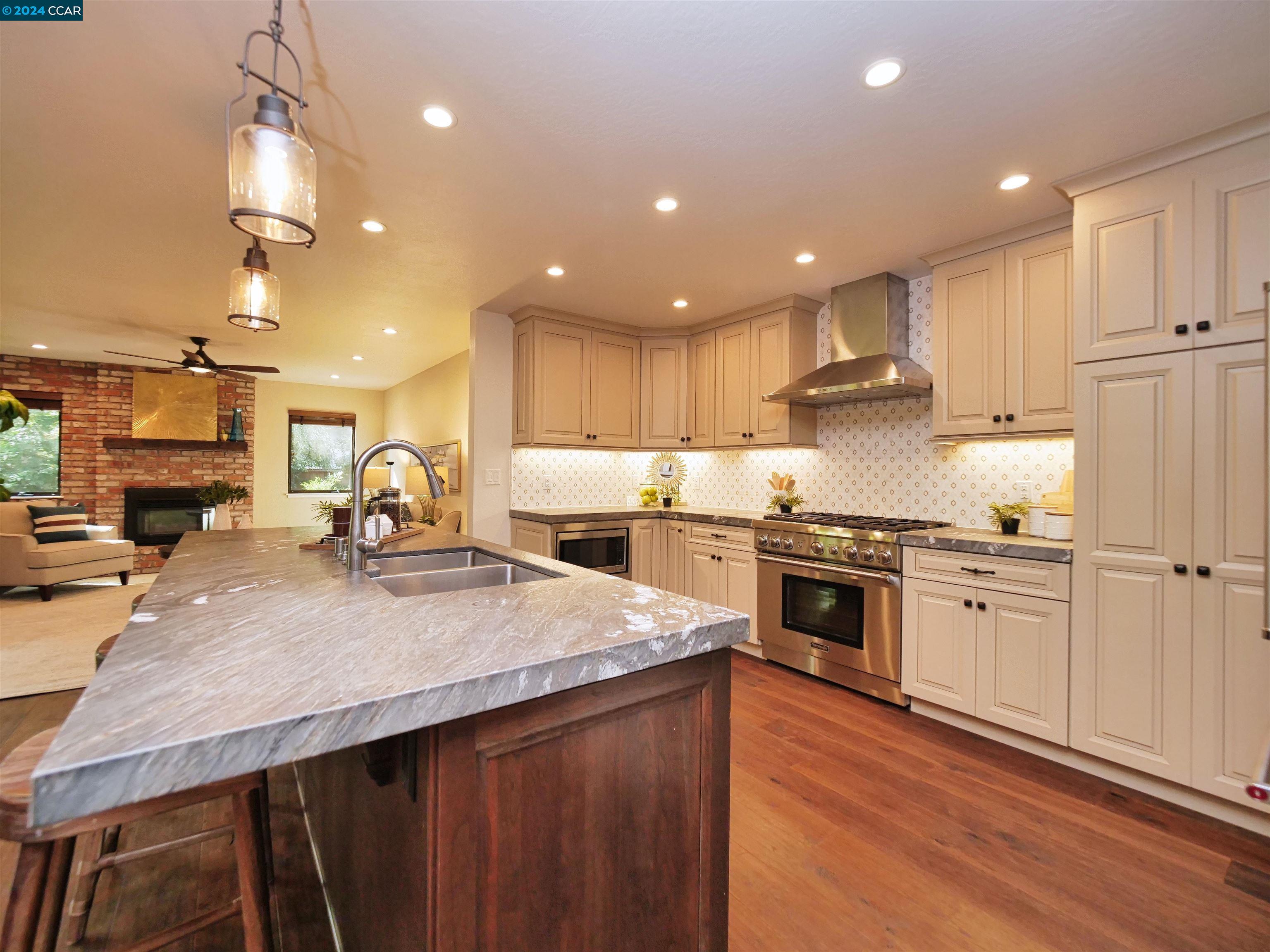 2155 Pleasant Hill Road