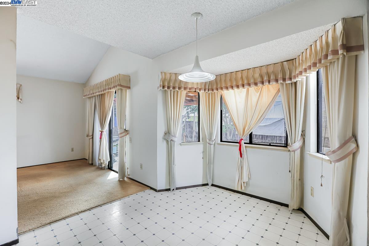 3175 Whiteleaf Ct