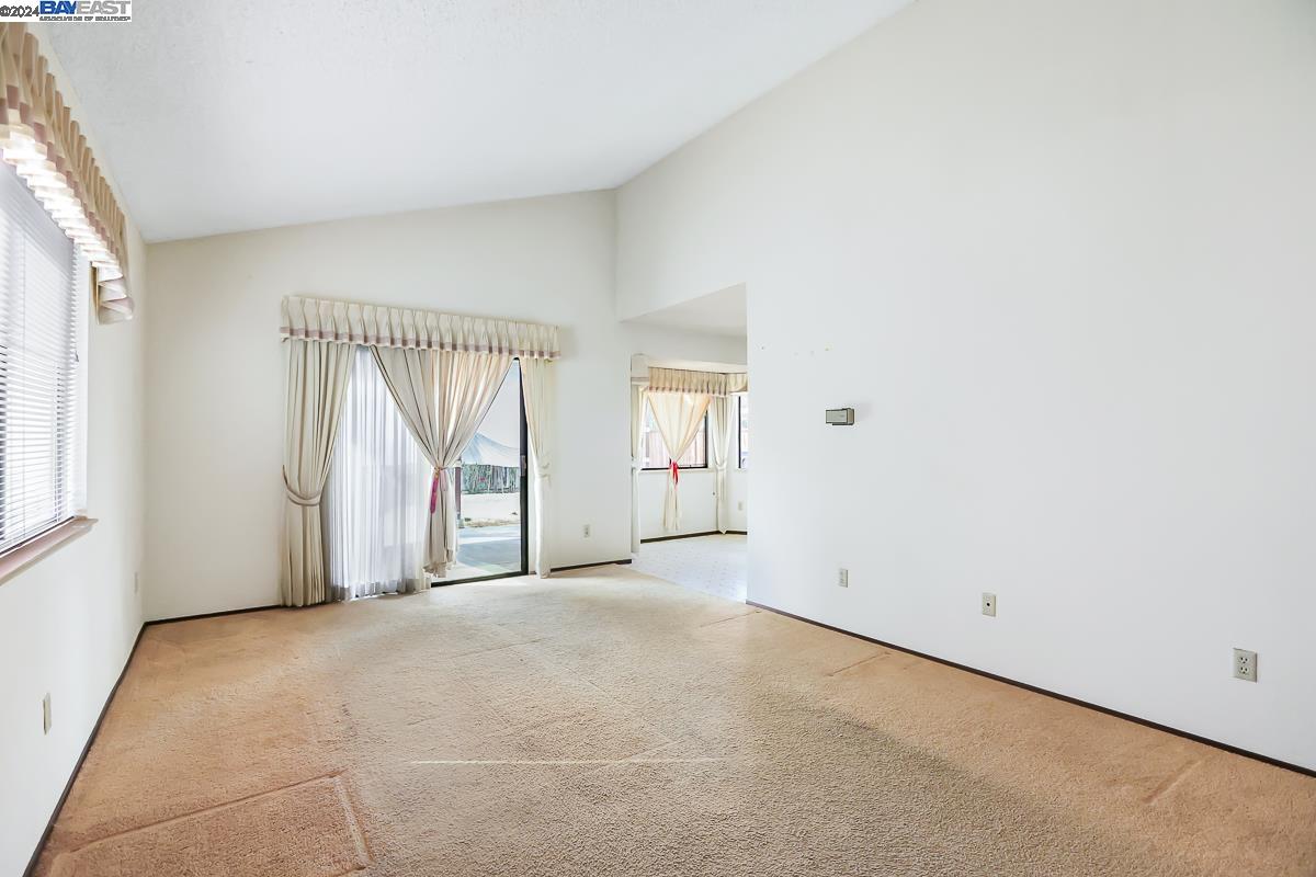 3175 Whiteleaf Ct