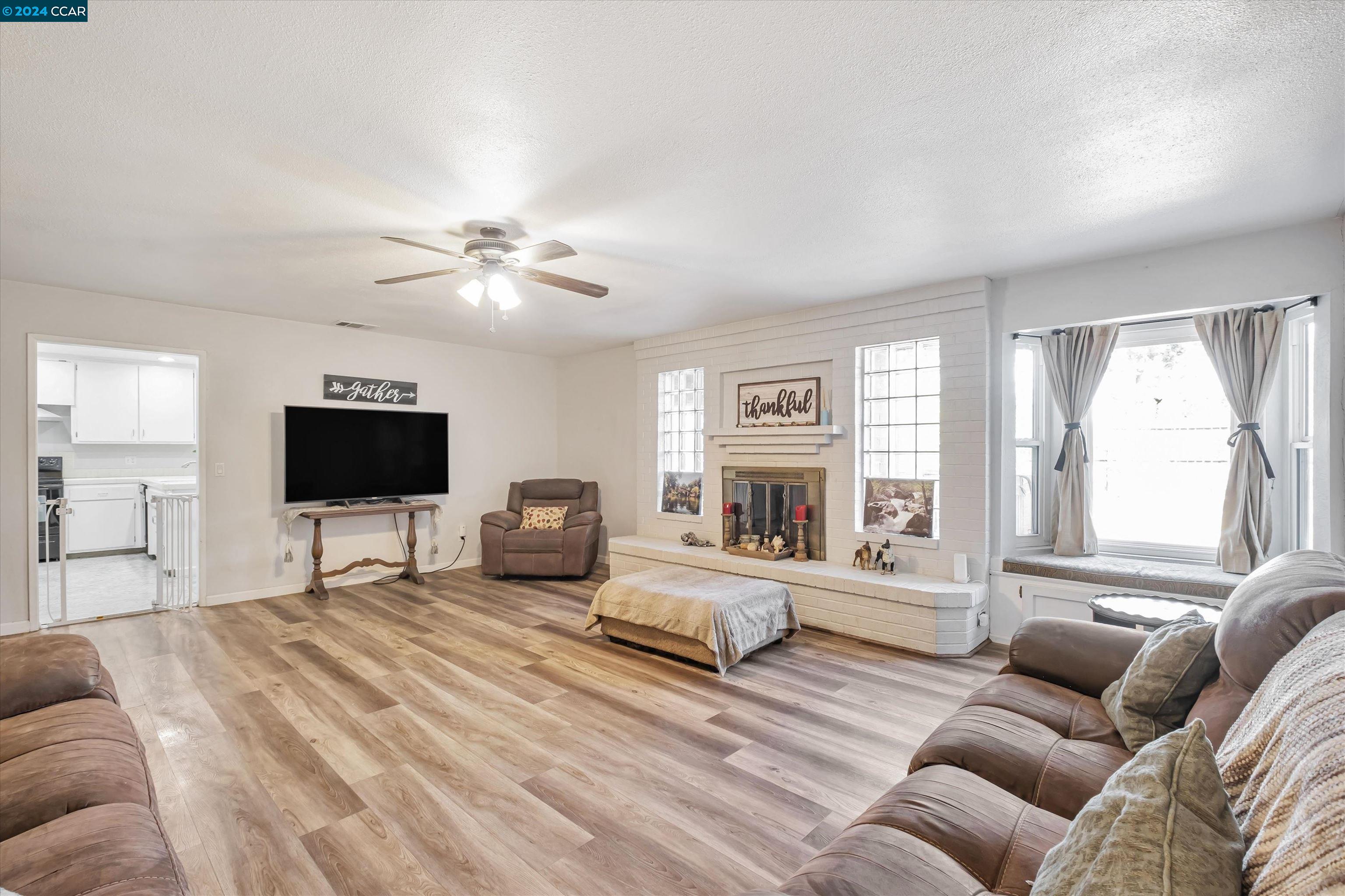 8705 Lodestone Cir