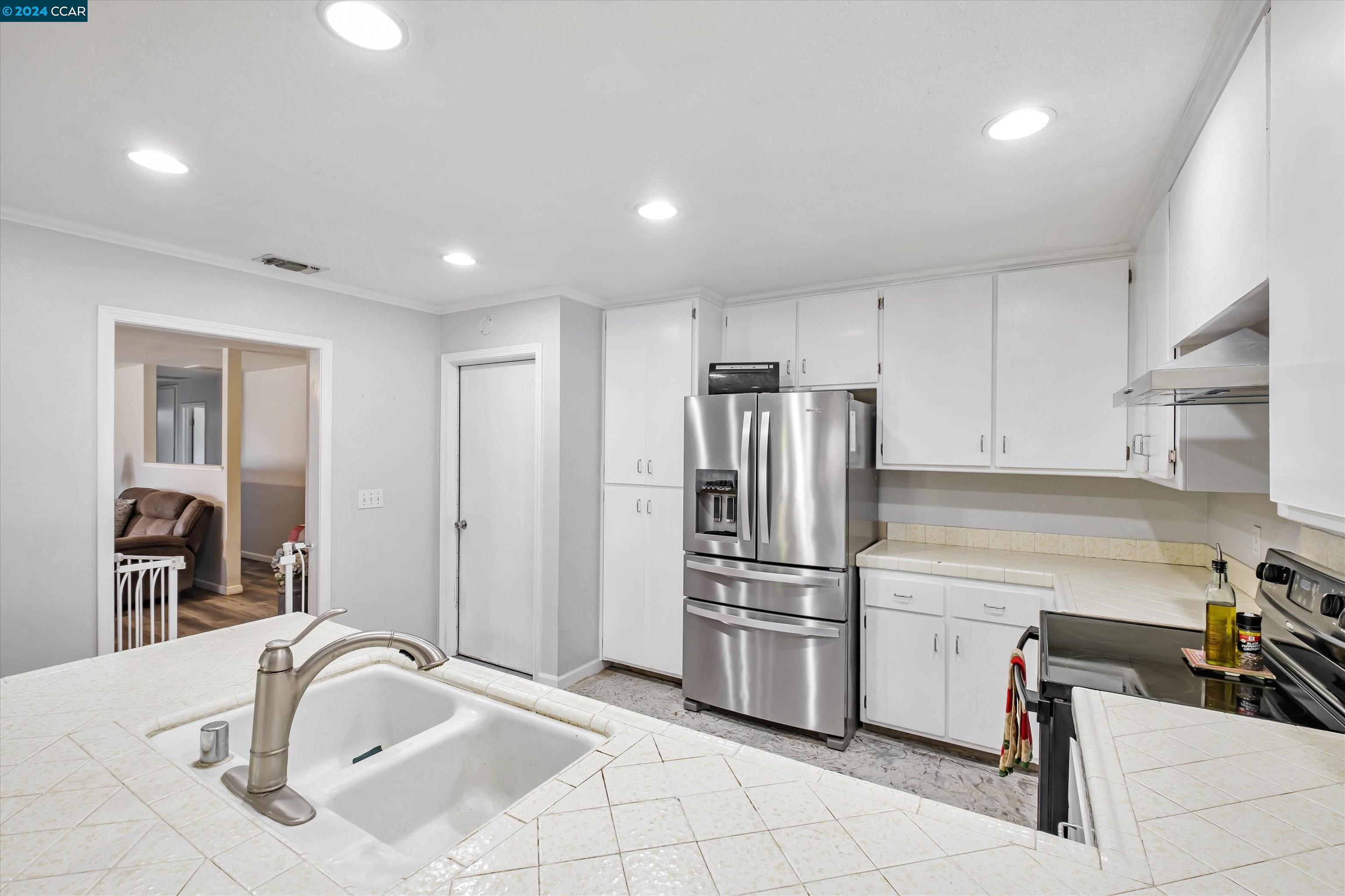 8705 Lodestone Cir