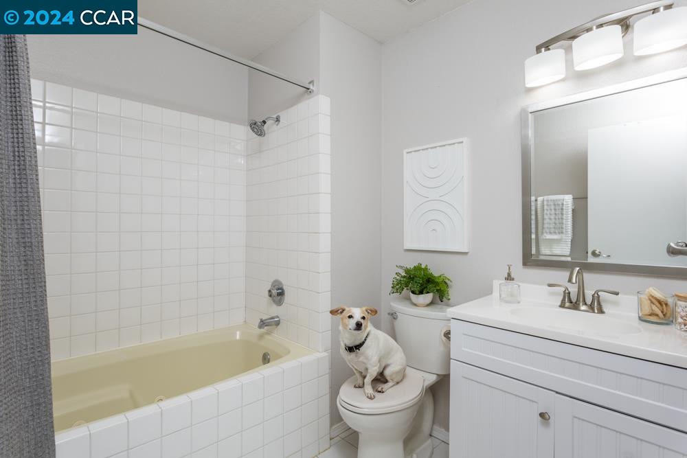 4866 Starflower Dr, Martinez 94553