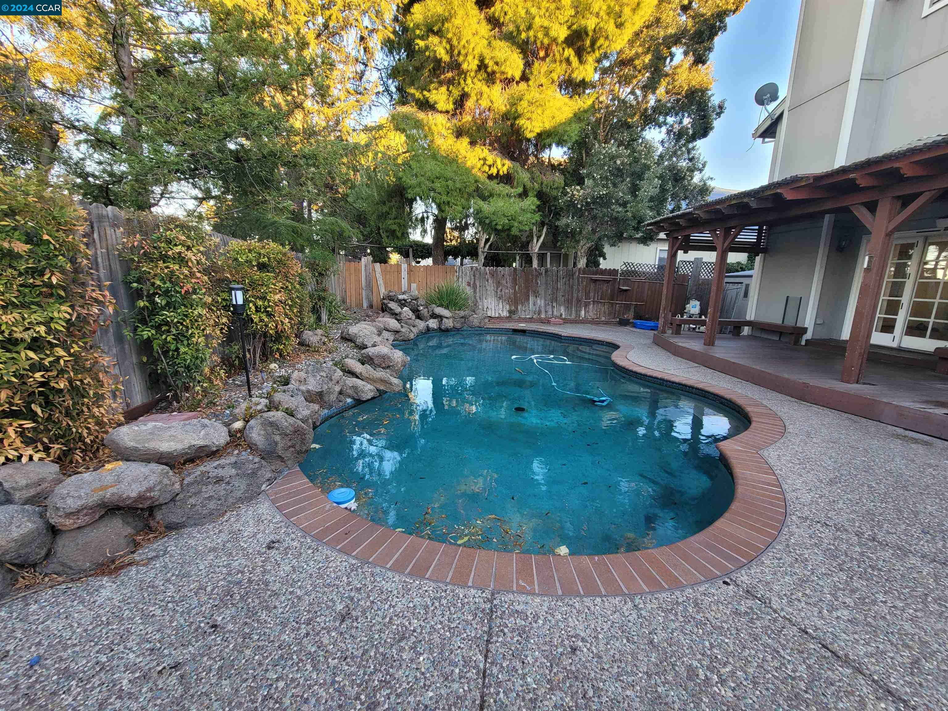 601 Alumrock Dr