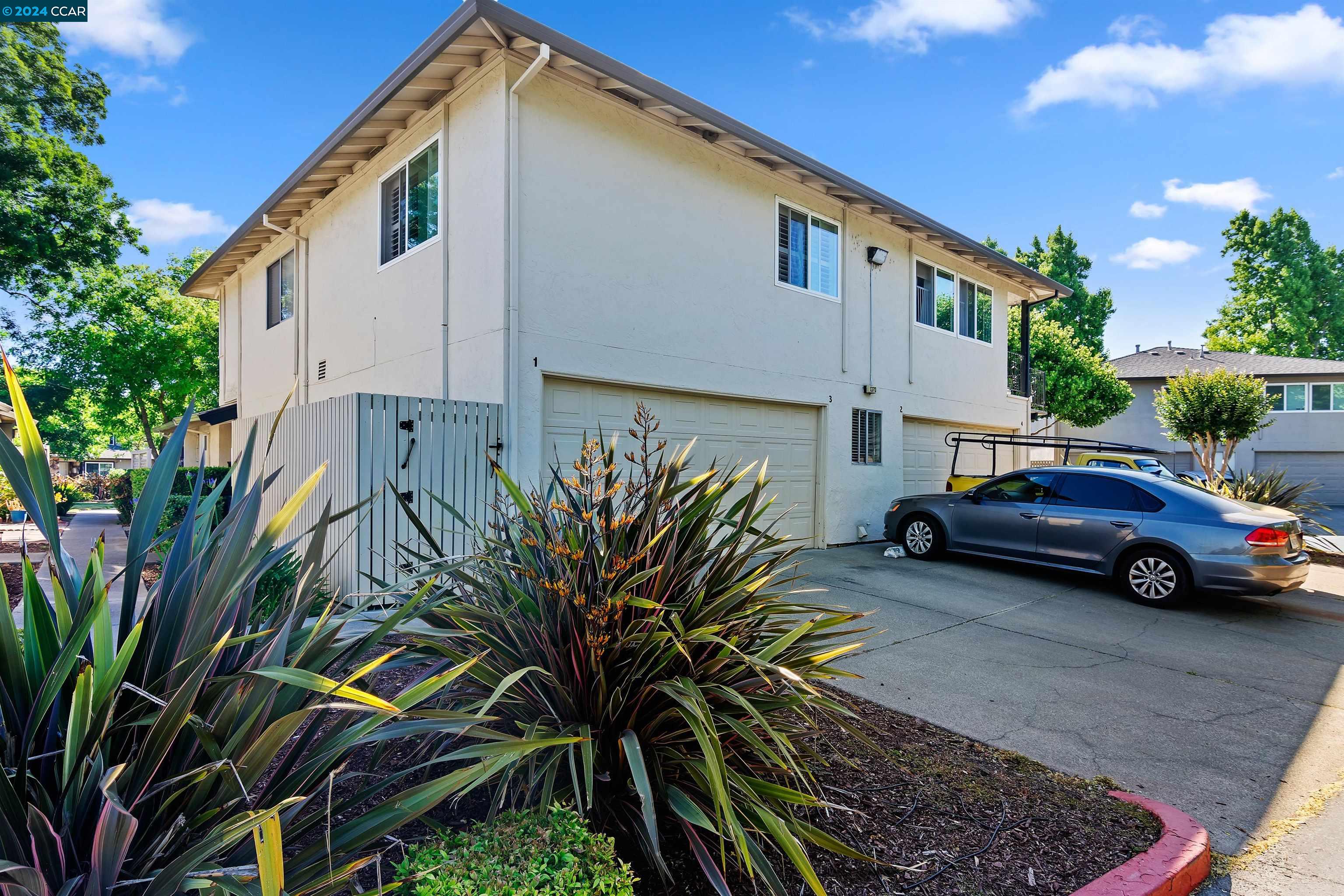 1370 Del Rio Ct # 3