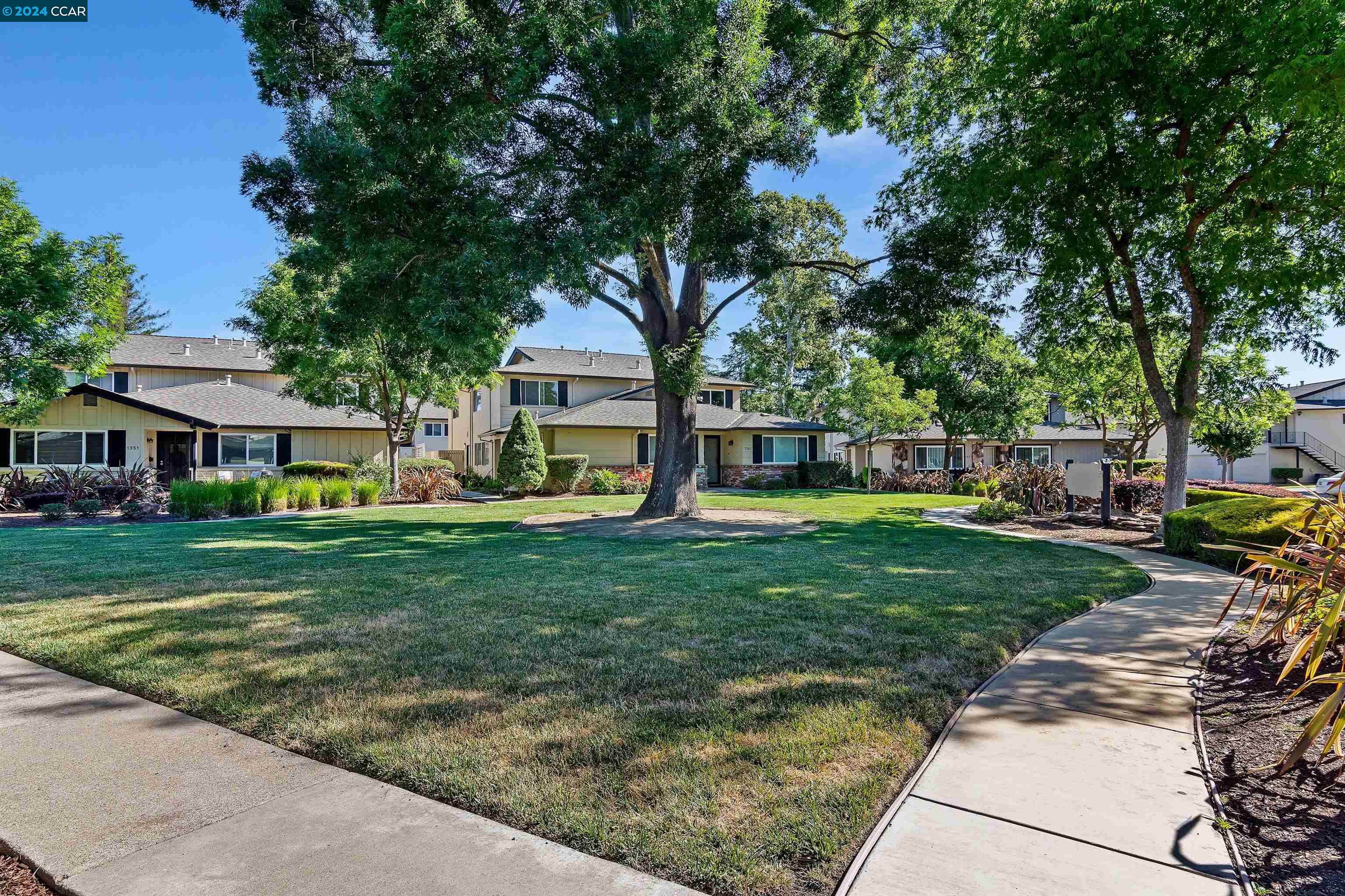 1370 Del Rio Ct # 3