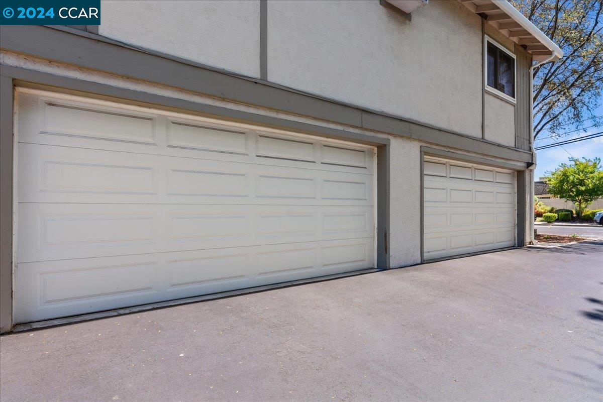 1070 Mohr Ln # 2