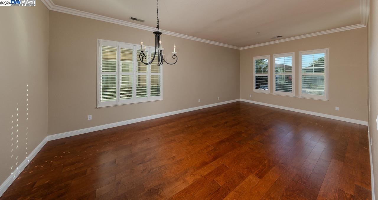 1105 Jonagold Way