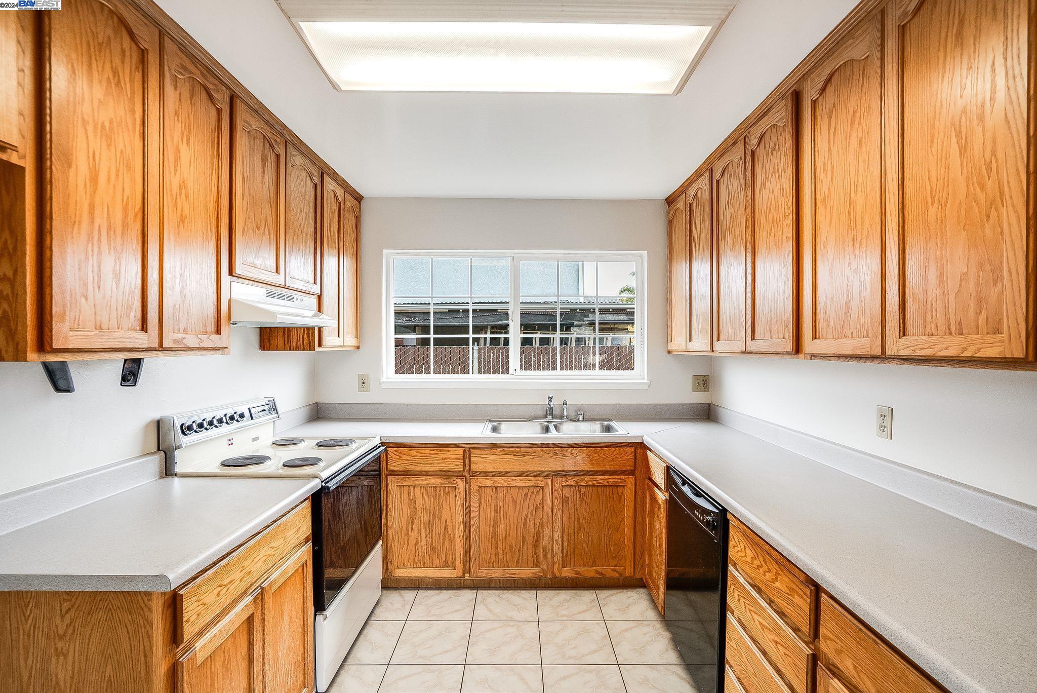 35869 Bettencourt St