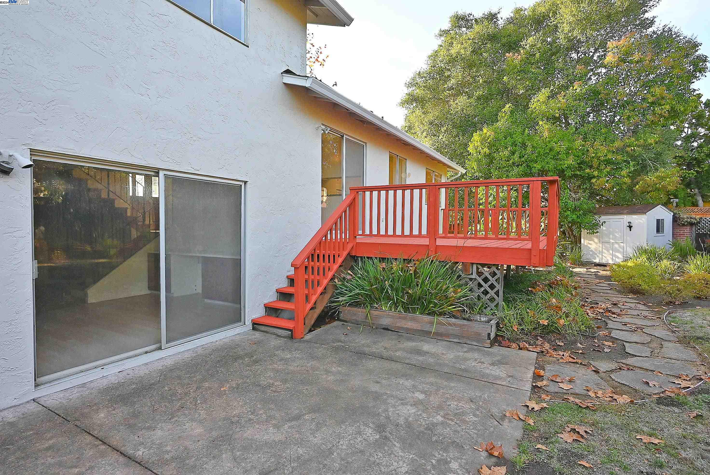 102 Northrop Pl