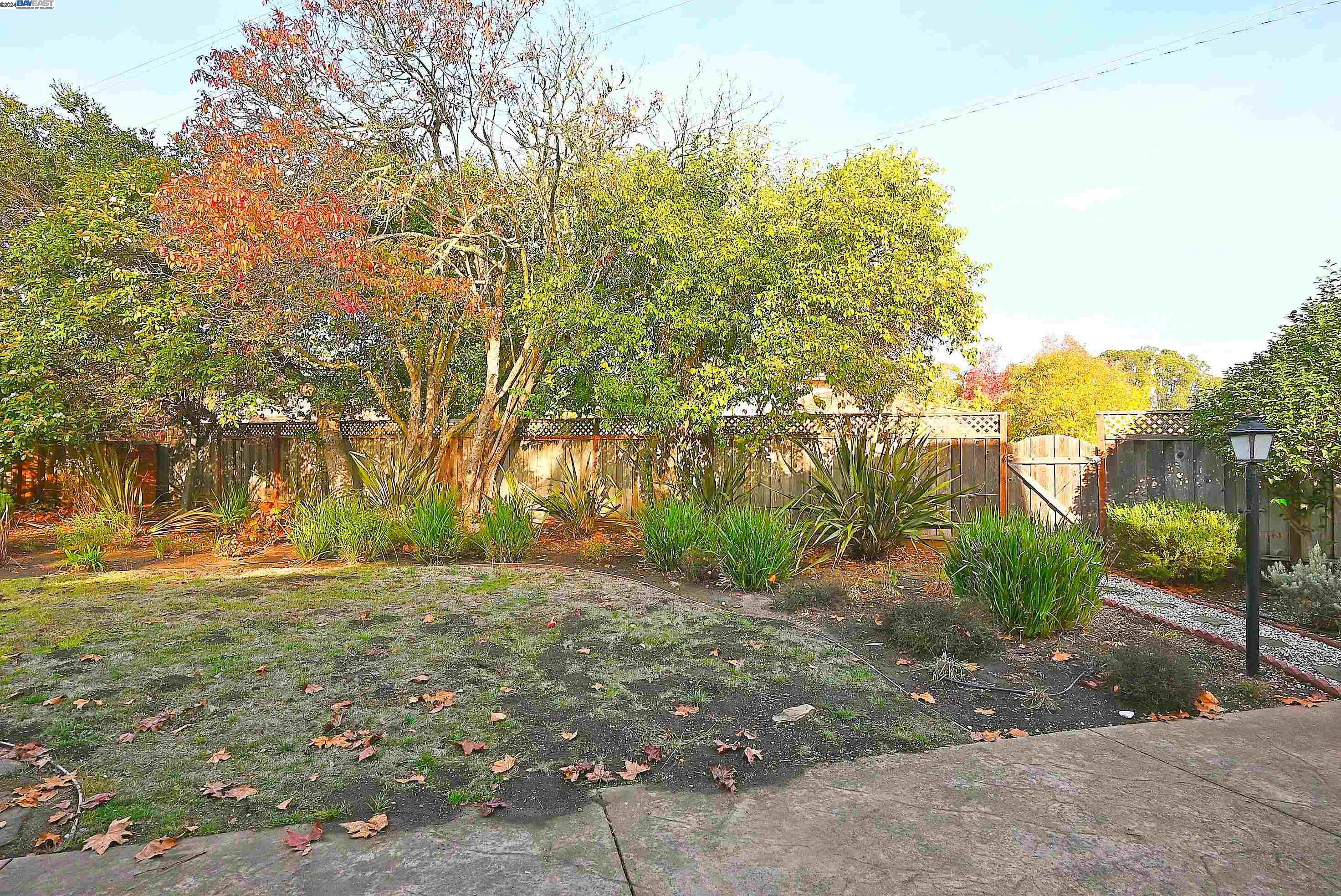 102 Northrop Pl