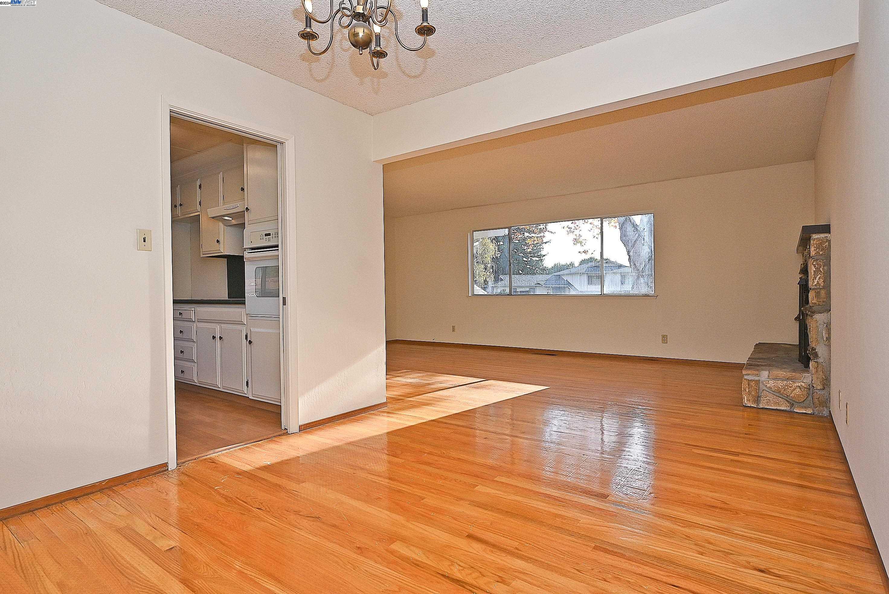 102 Northrop Pl