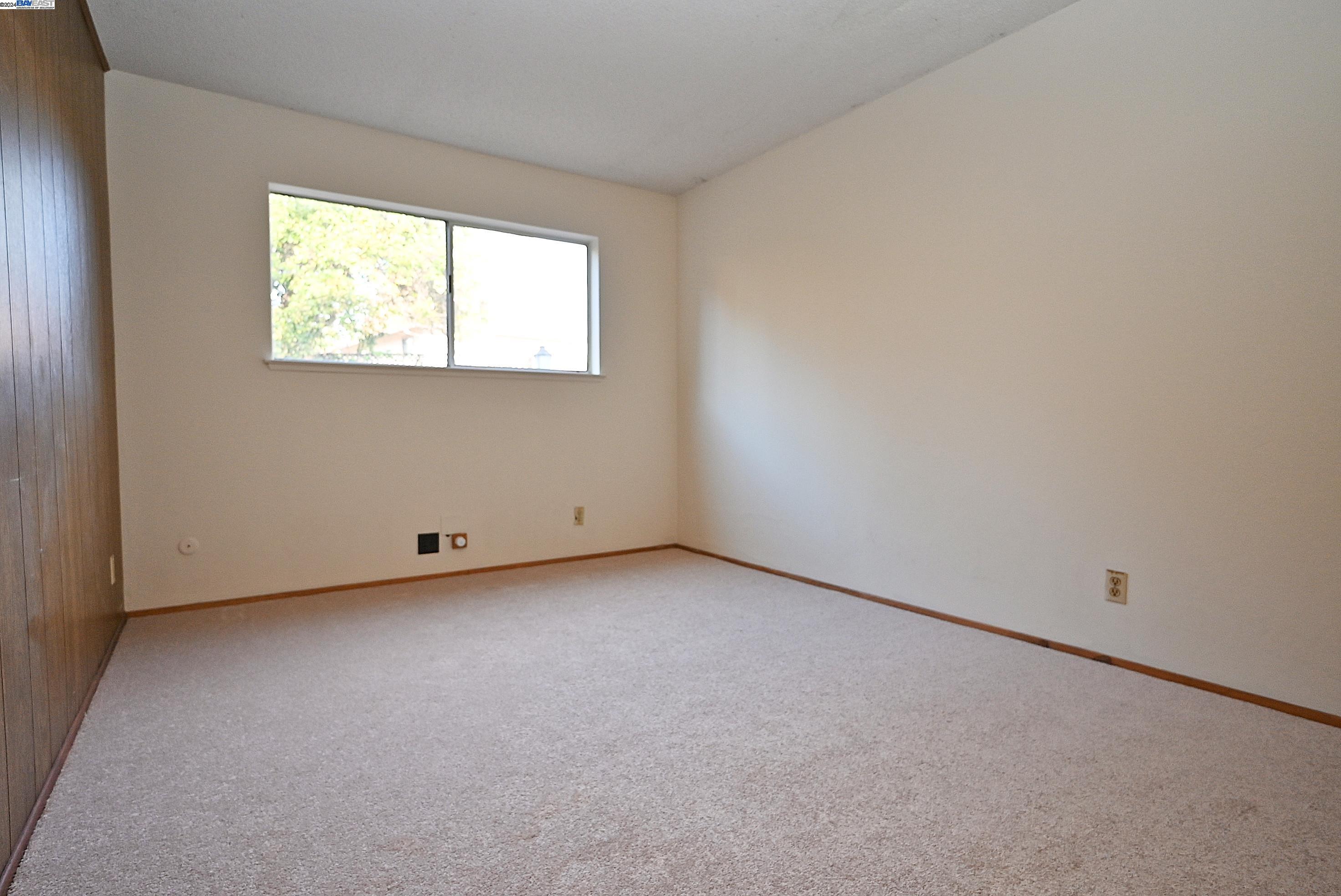 102 Northrop Pl