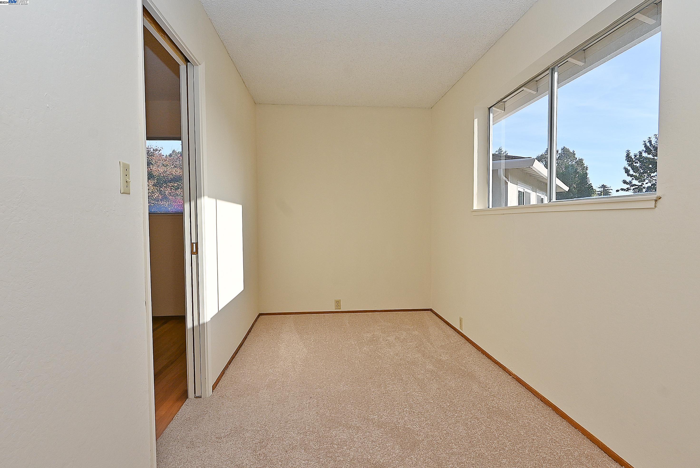 102 Northrop Pl